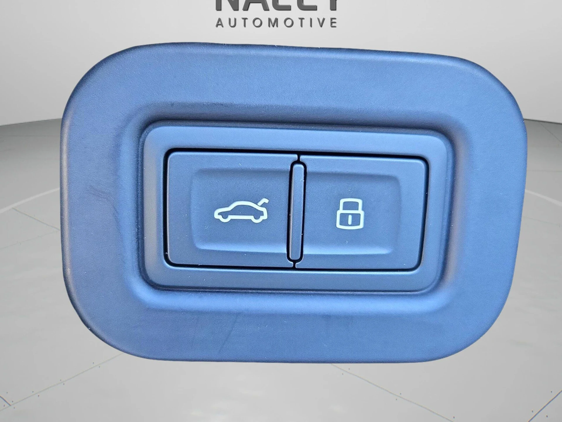 mph033_3577475644_38beea3c03ce22831f7f6520ce82291cx_d3ef868f9b