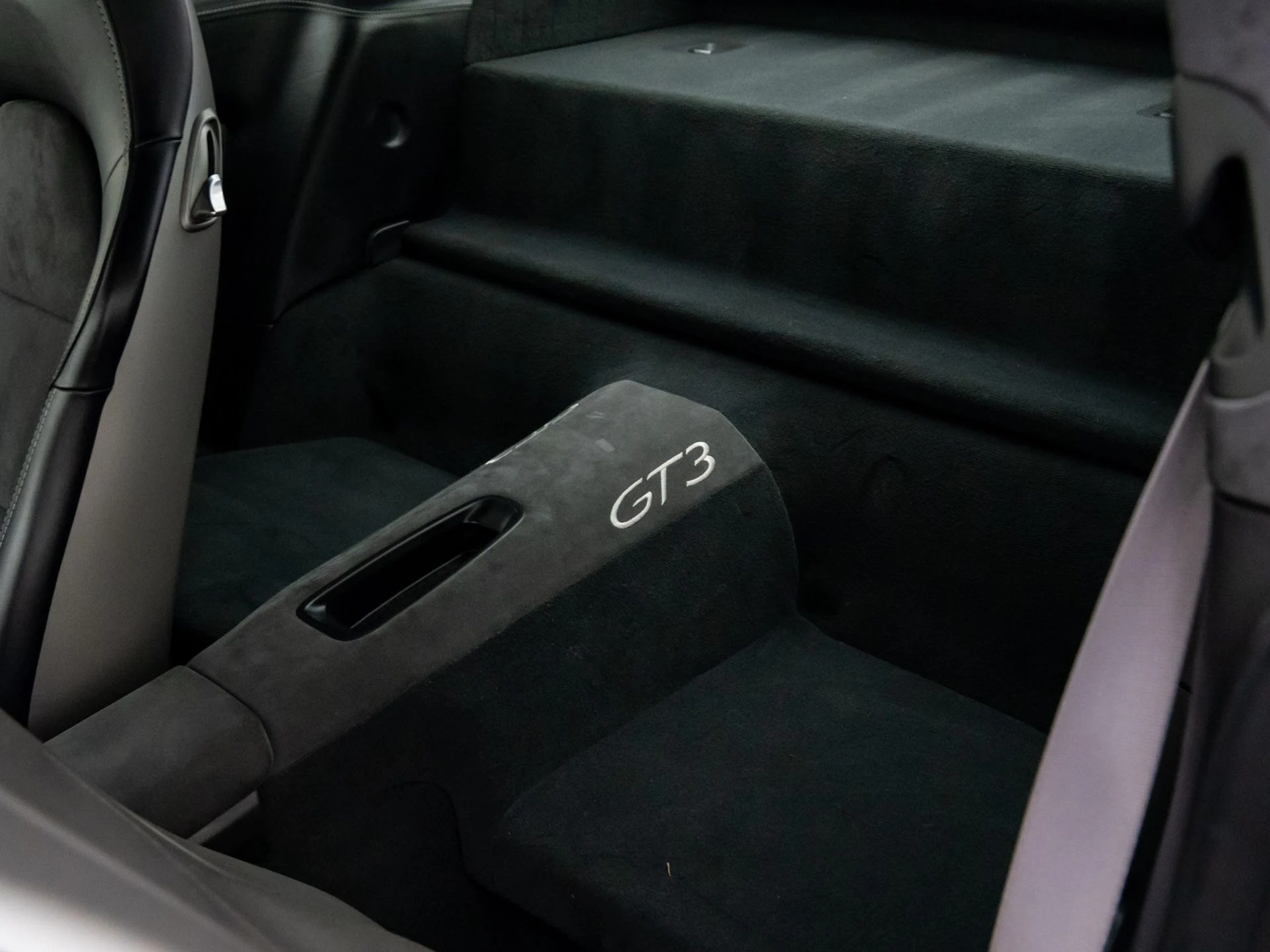 mph033_3584693796_d0ea47ba5ee2bec2370f3da10843f182x_755d2df8bc