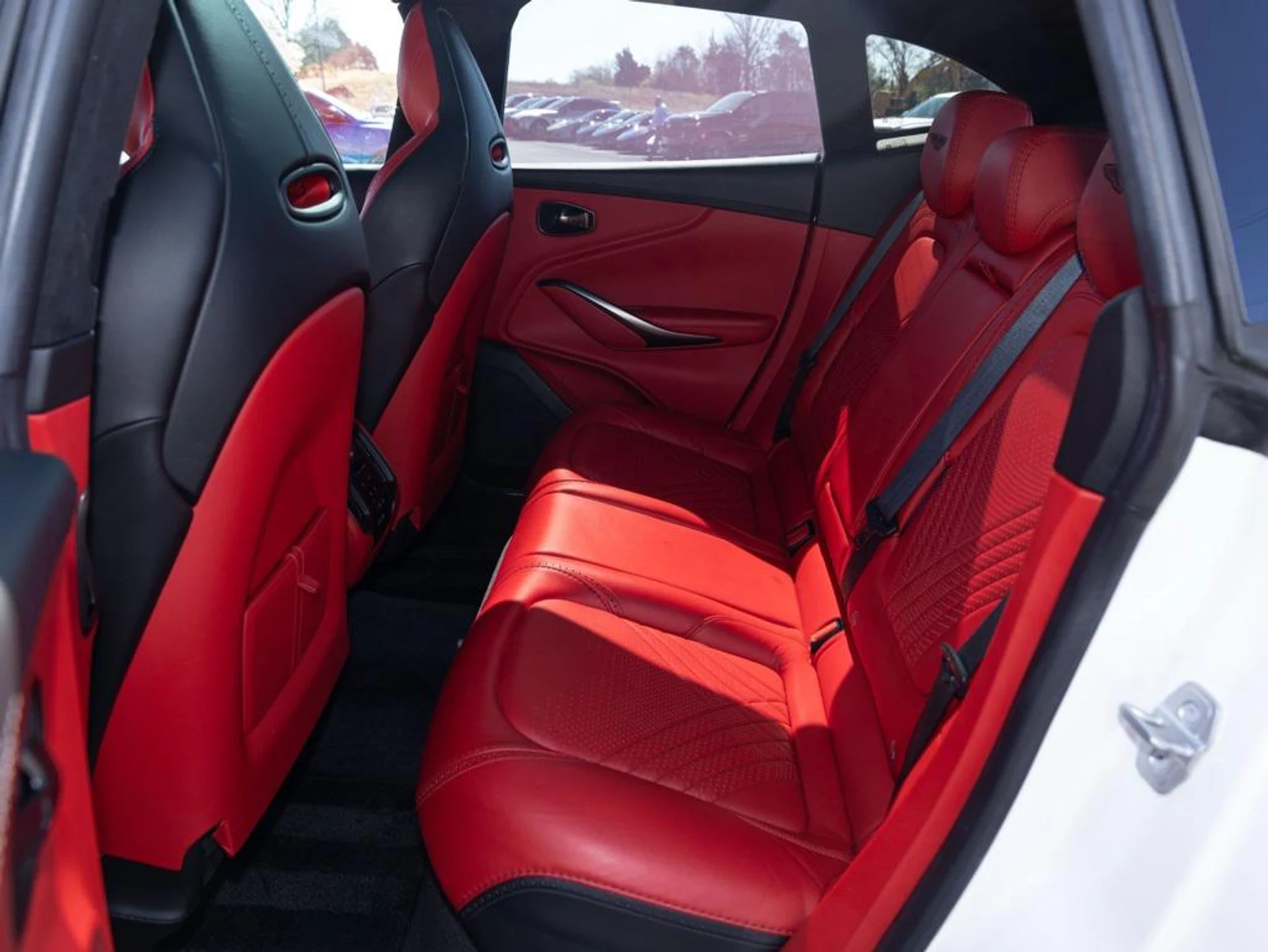 mph033_3586399278_408012007_6849ae37bc21500848008b53_ef3745ee06