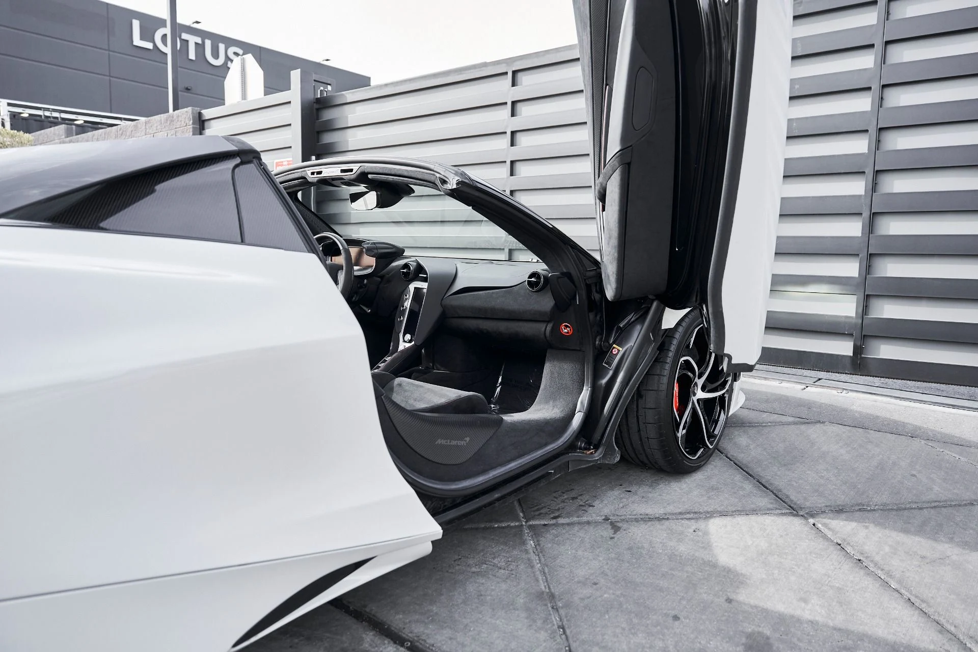 mph033_3587652353_Used_2024_Mc_Laren_750_S_1769048312_ad6fa088f4