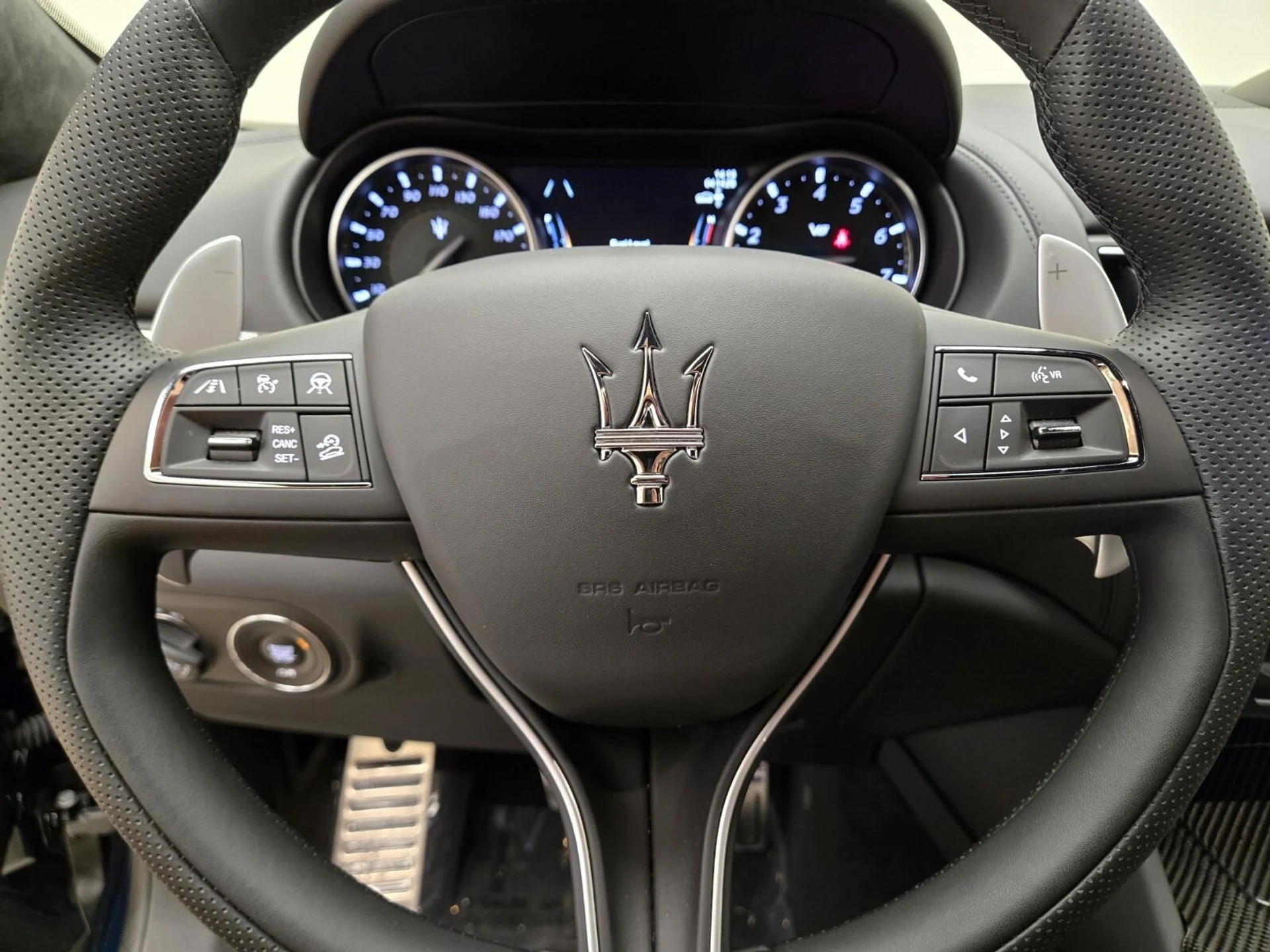 mph033_359479260_New_2024_Maserati_Levante_Trofeo_1753162460_c7730dafd4