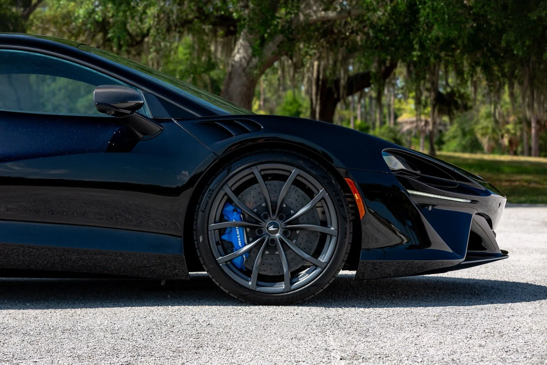 mph033_3601134459_396_p34_l_13c6fd55b5