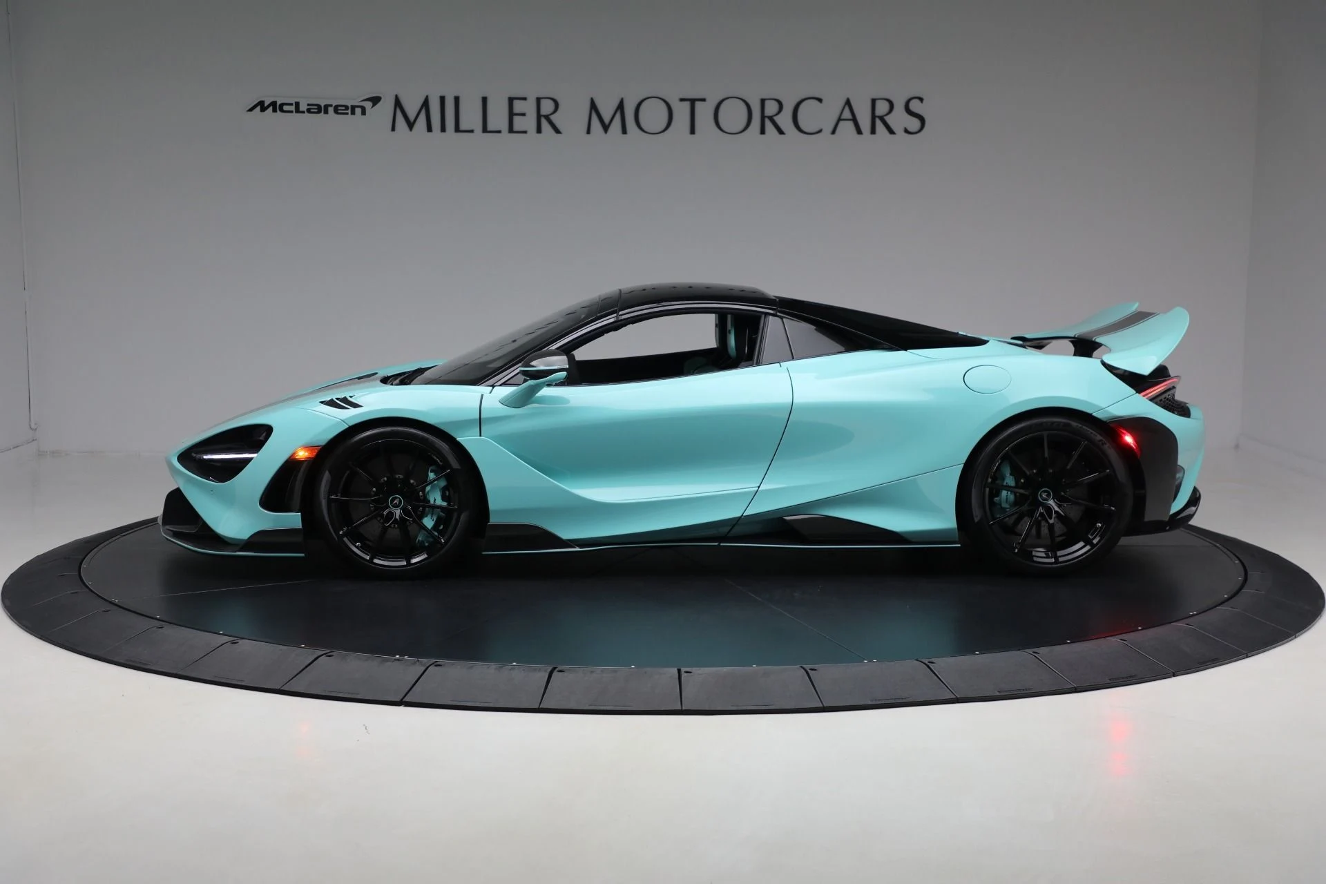 mph033_3604071219_Used_2022_Mc_Laren_765_LT_Spider_93545ed21c