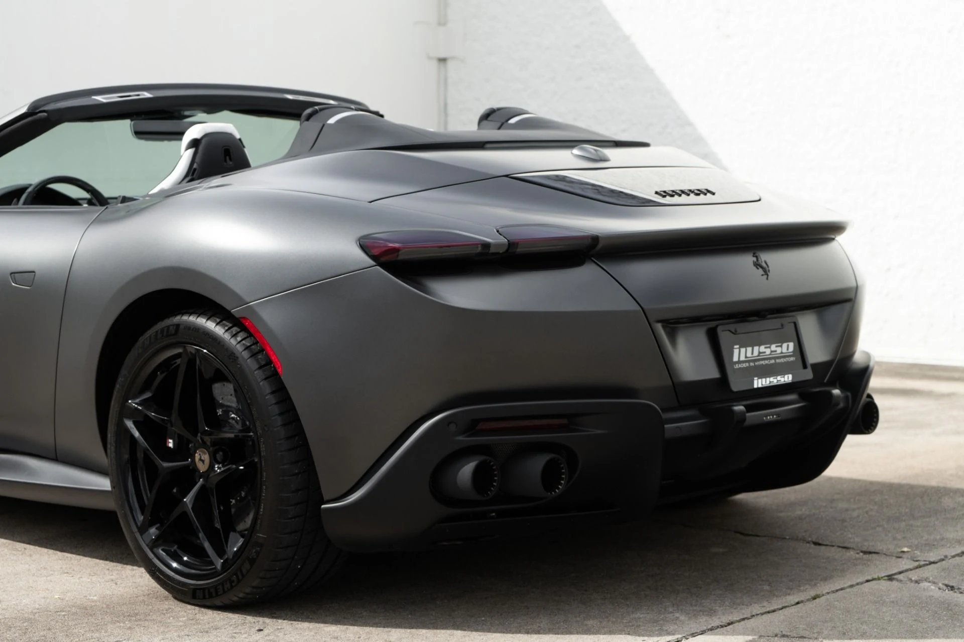 mph033_3617212734_Used_2025_Ferrari_Roma_Spider_1771439392_4c6470cdff