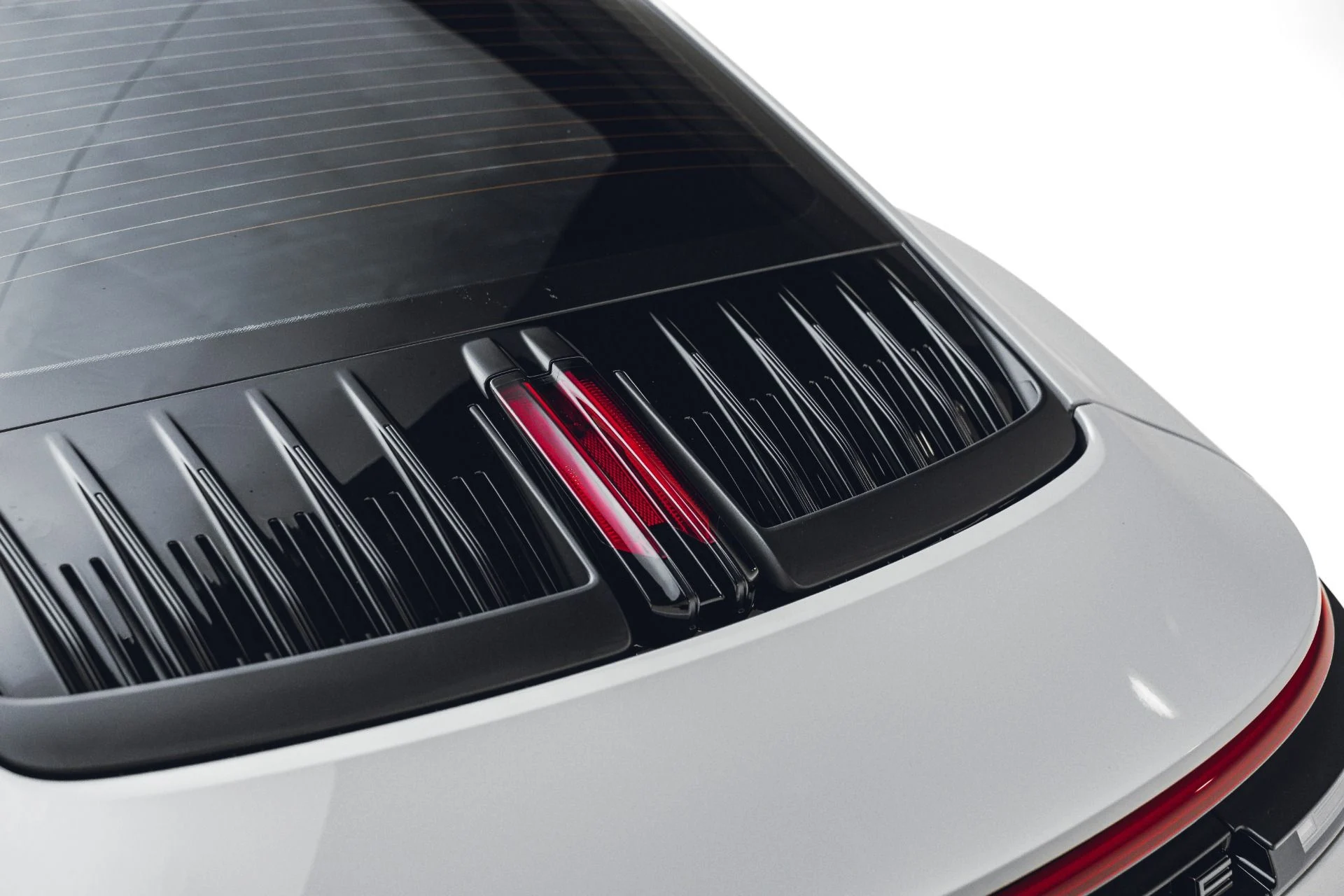 mph033_3630923152_Used_2025_Porsche_911_Carrera_1781738942_ca9ad9461b