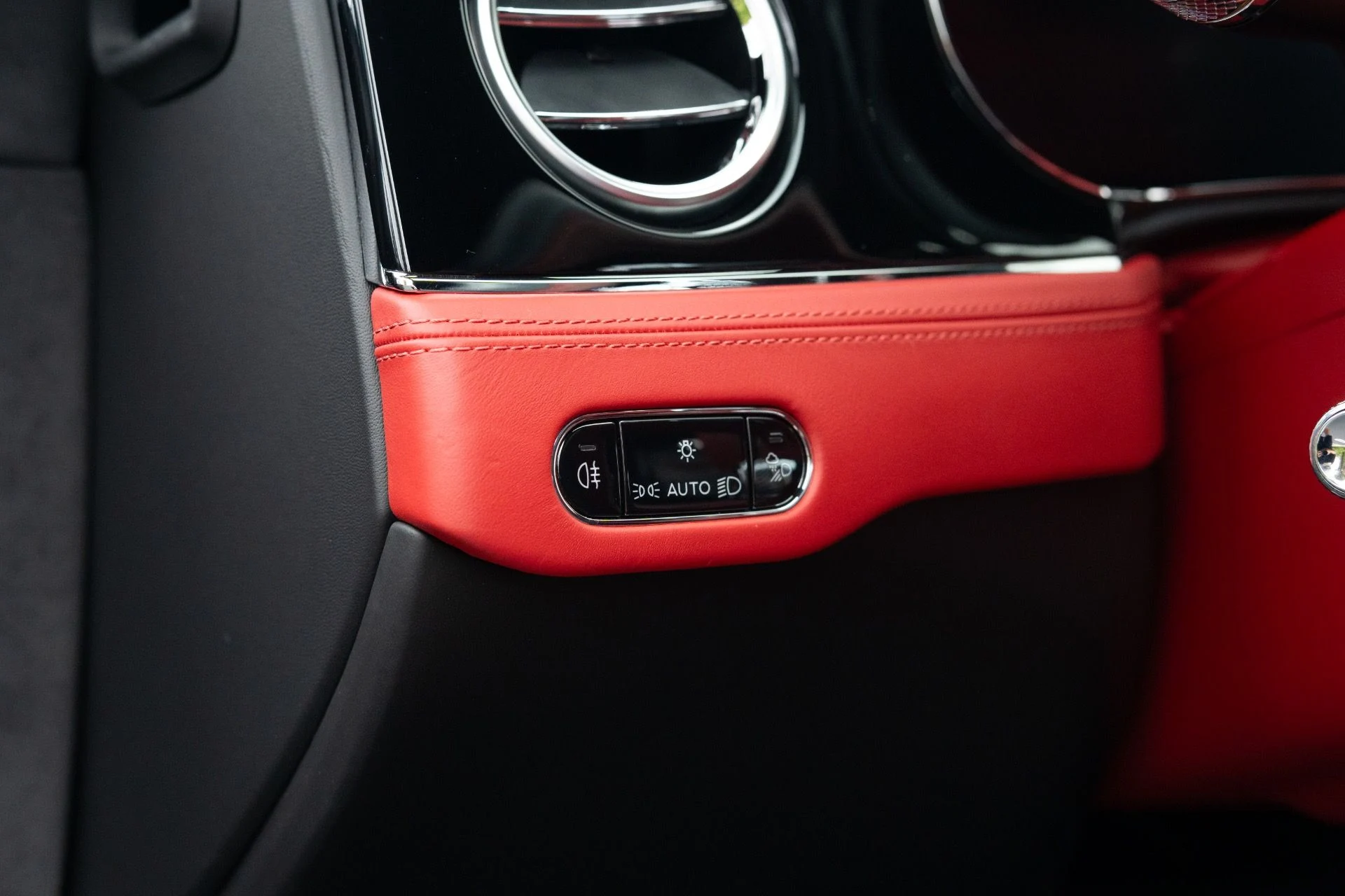 mph033_3639425944_Used_2022_Bentley_Continental_GT_V8_1769101024_7d73110986