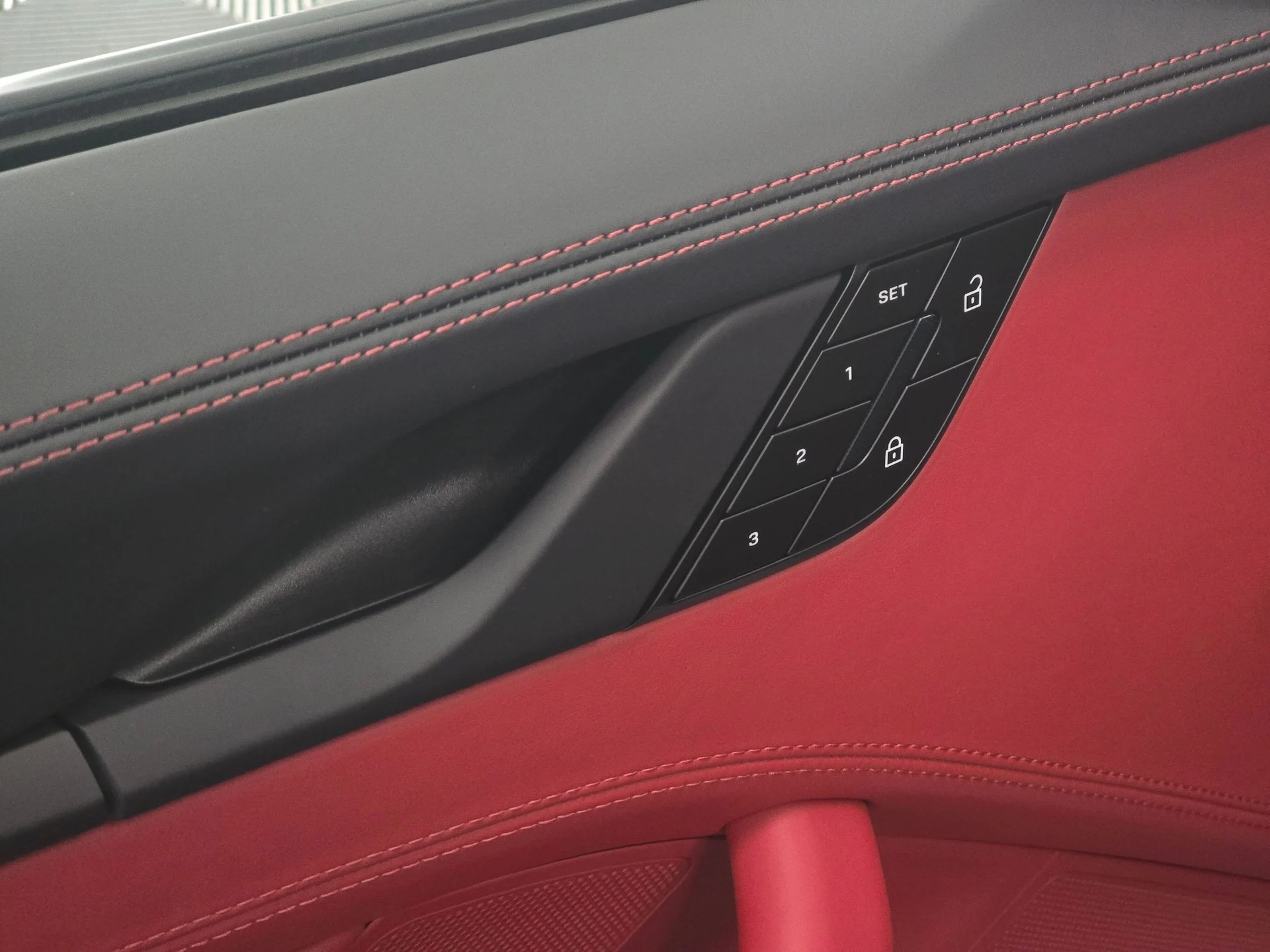 mph033_3646768259_173a2886e7b6e60b2e5b8cf501cfe7b3x_58611c21f0