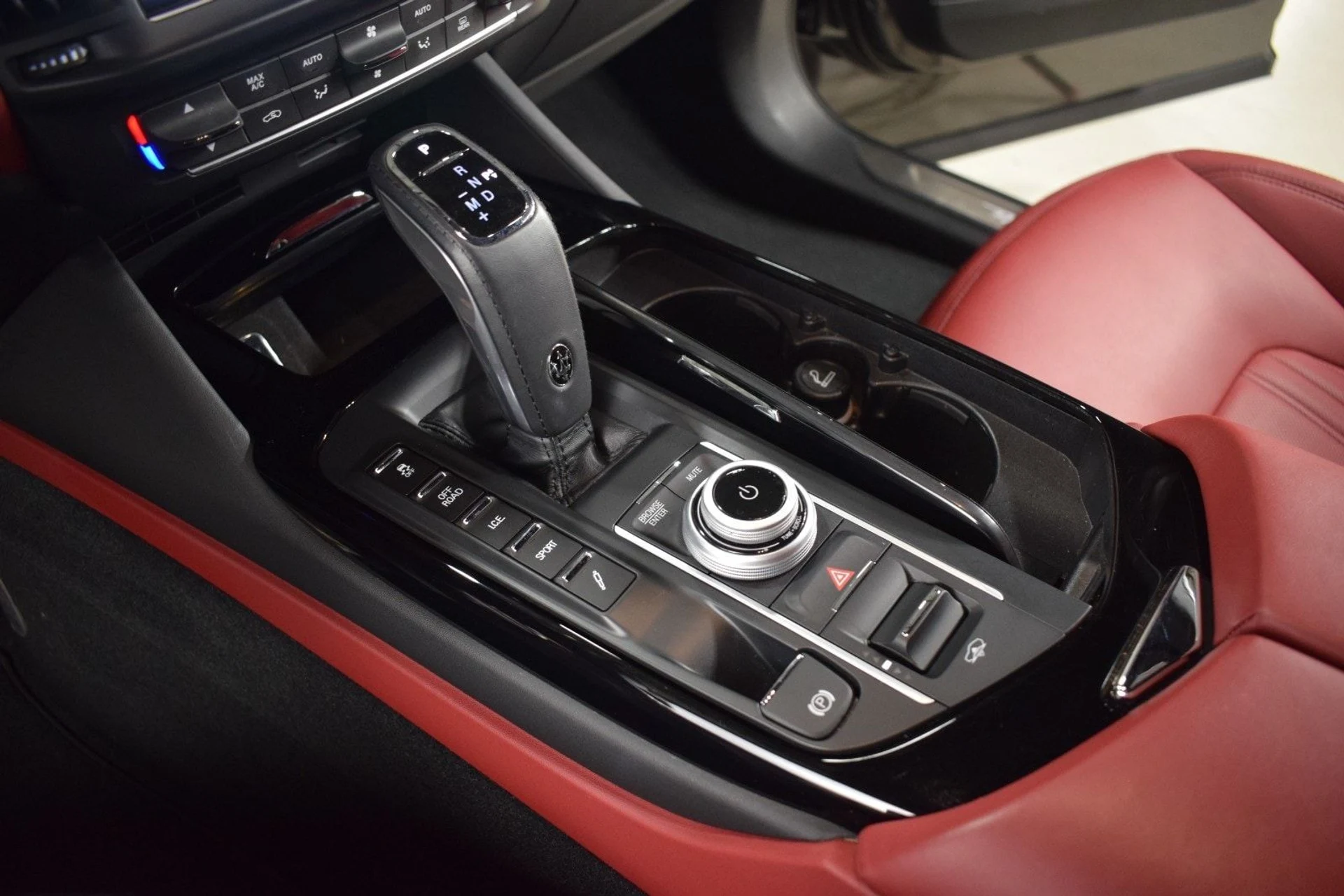 mph033_3648785628_55e5308cbfd70bace4f7470d25071111x_5dc944b5f3