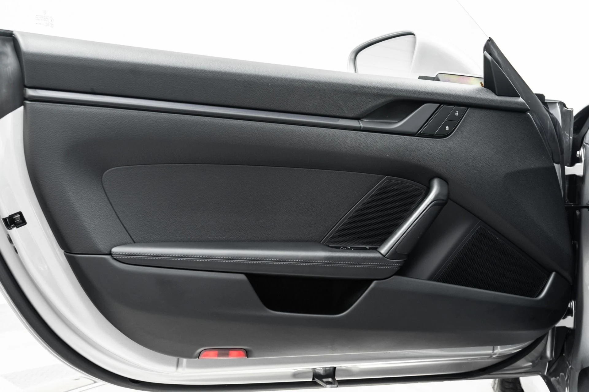 mph033_365234747_Used_2022_Porsche_911_GT_3_Touring_1772824690_a87f101502