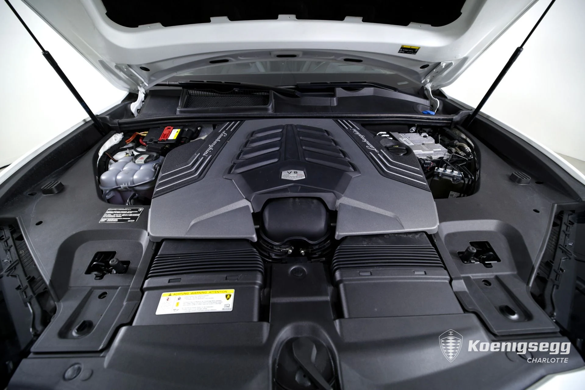 mph033_366097830_Used_2019_Lamborghini_Urus_1714496221_314c3513aa