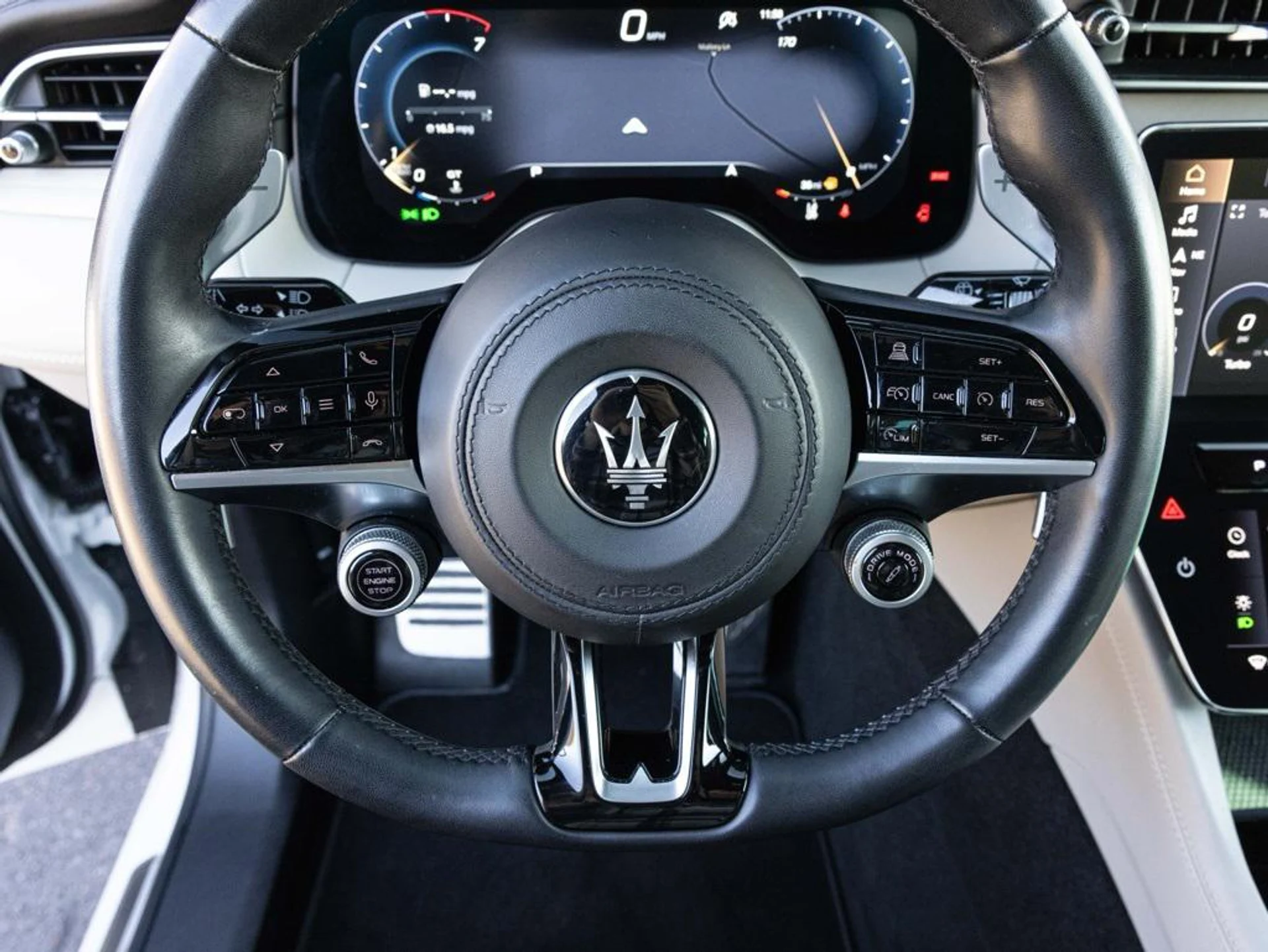 mph033_3662412177_480723428_694422fa4f23a11bfcaf53f4_bee53889b4