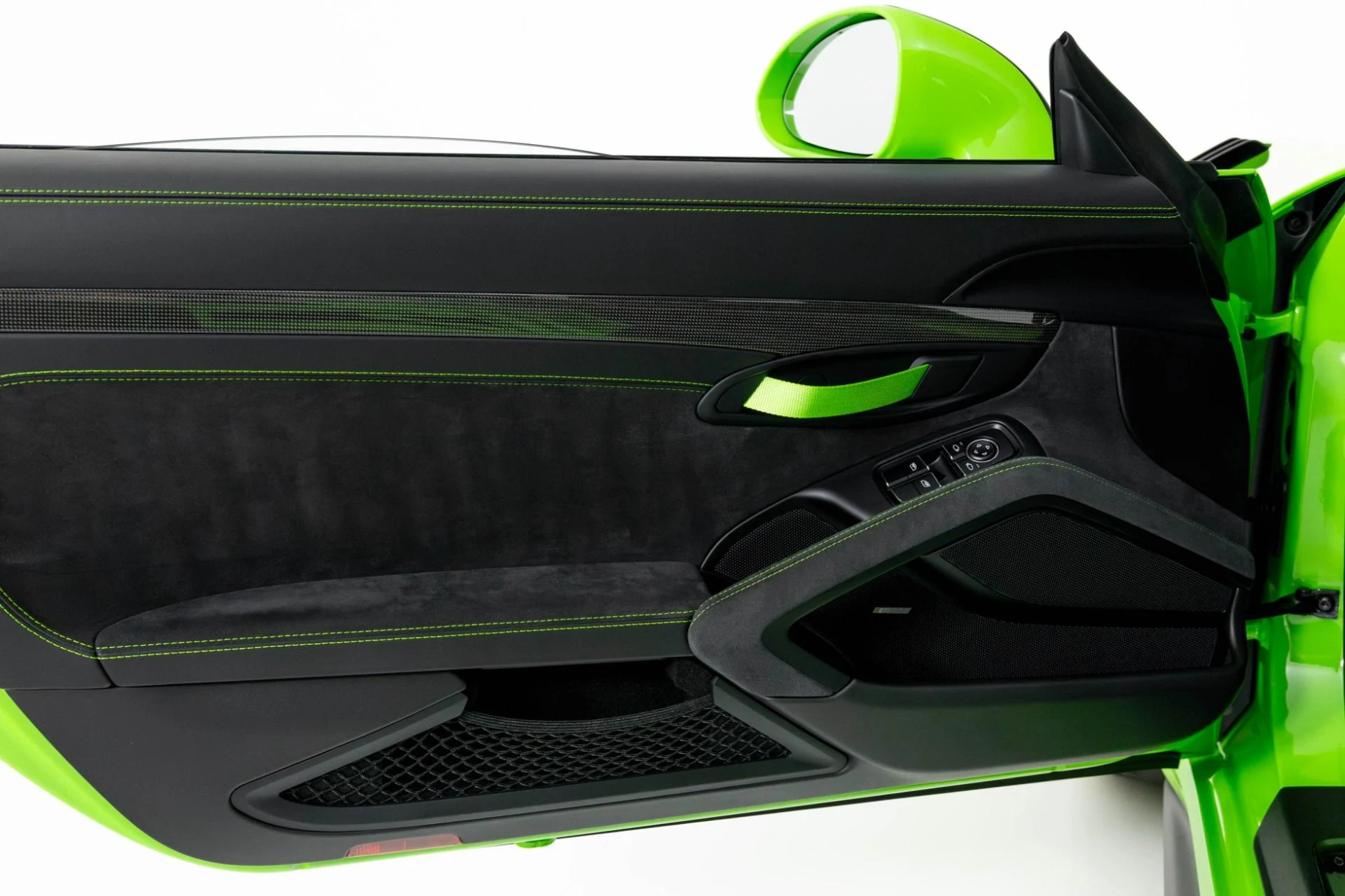 mph033_3669698469_Used_2019_Porsche_911_GT_3_RS_1763595283_9c627b4f7d