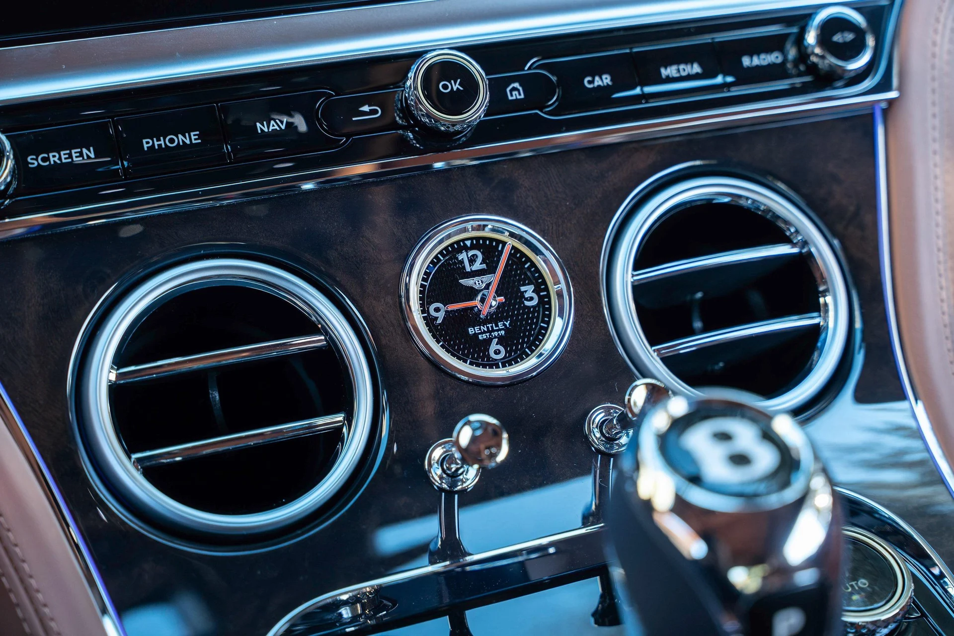 mph033_3671258730_478163262_69843572a729137fb48dee83_1407b3a740