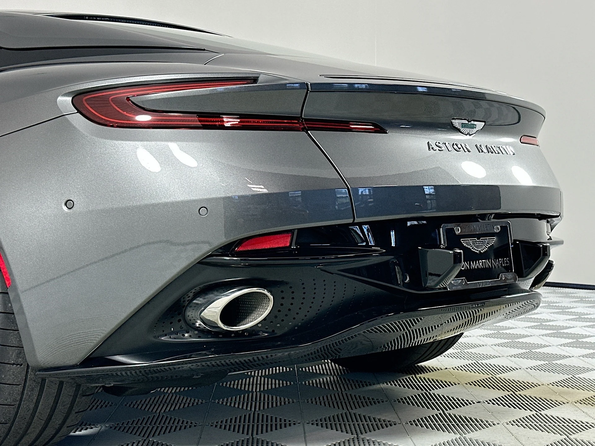 mph033_3671682615_34_7cb58ae9dd