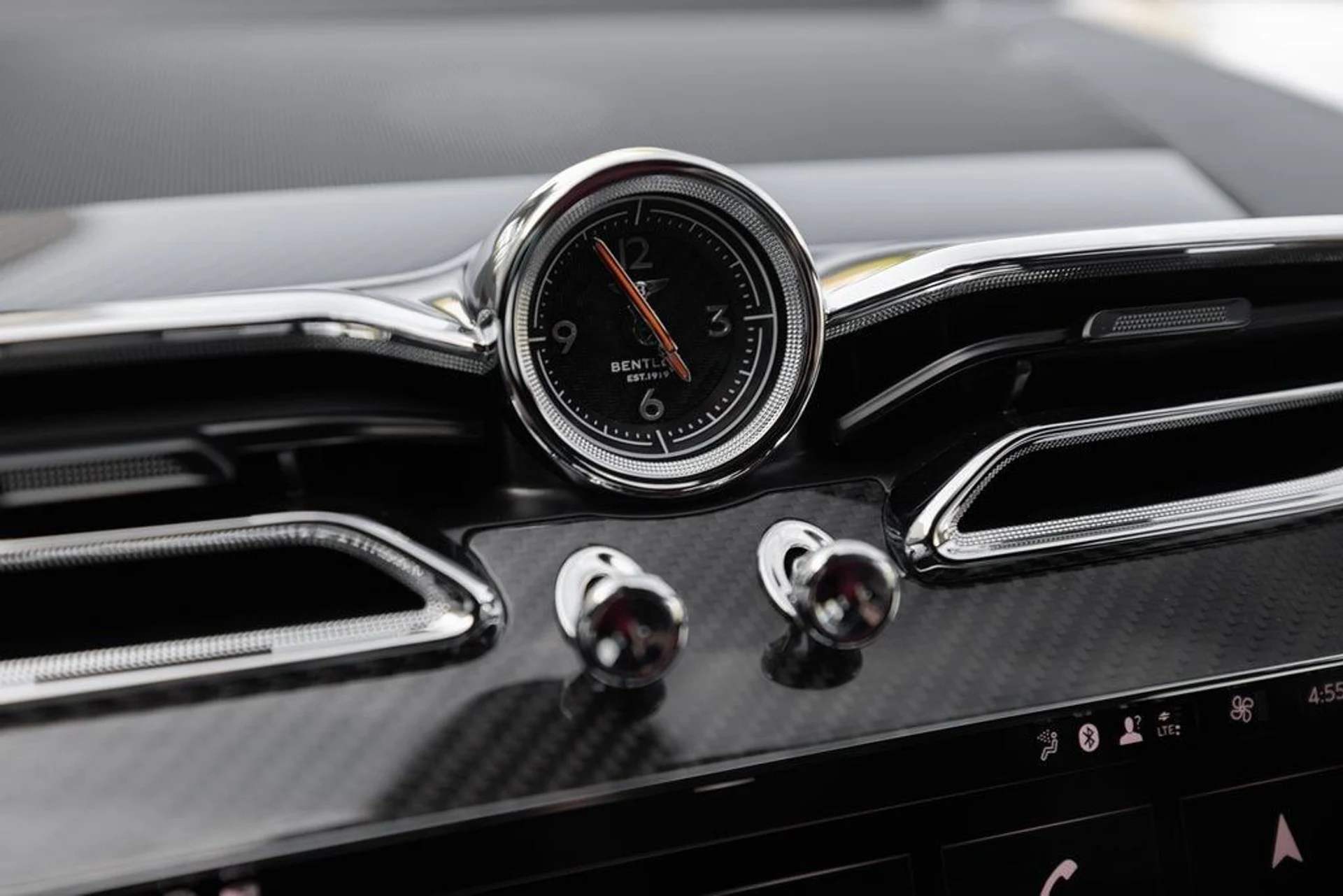 mph033_3680941504_07a8c46d0a627f8bf8b21468a70cef99x_2d192e45a8