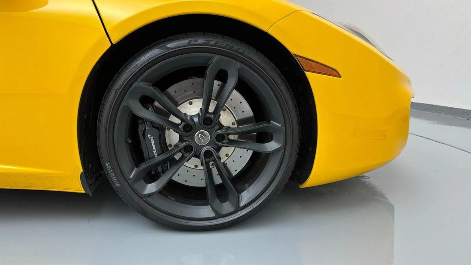 mph033_3684863205_W4_I_Gj8a8_GCW_3x_Va8_WT_n99m_Y_f47873ea3c