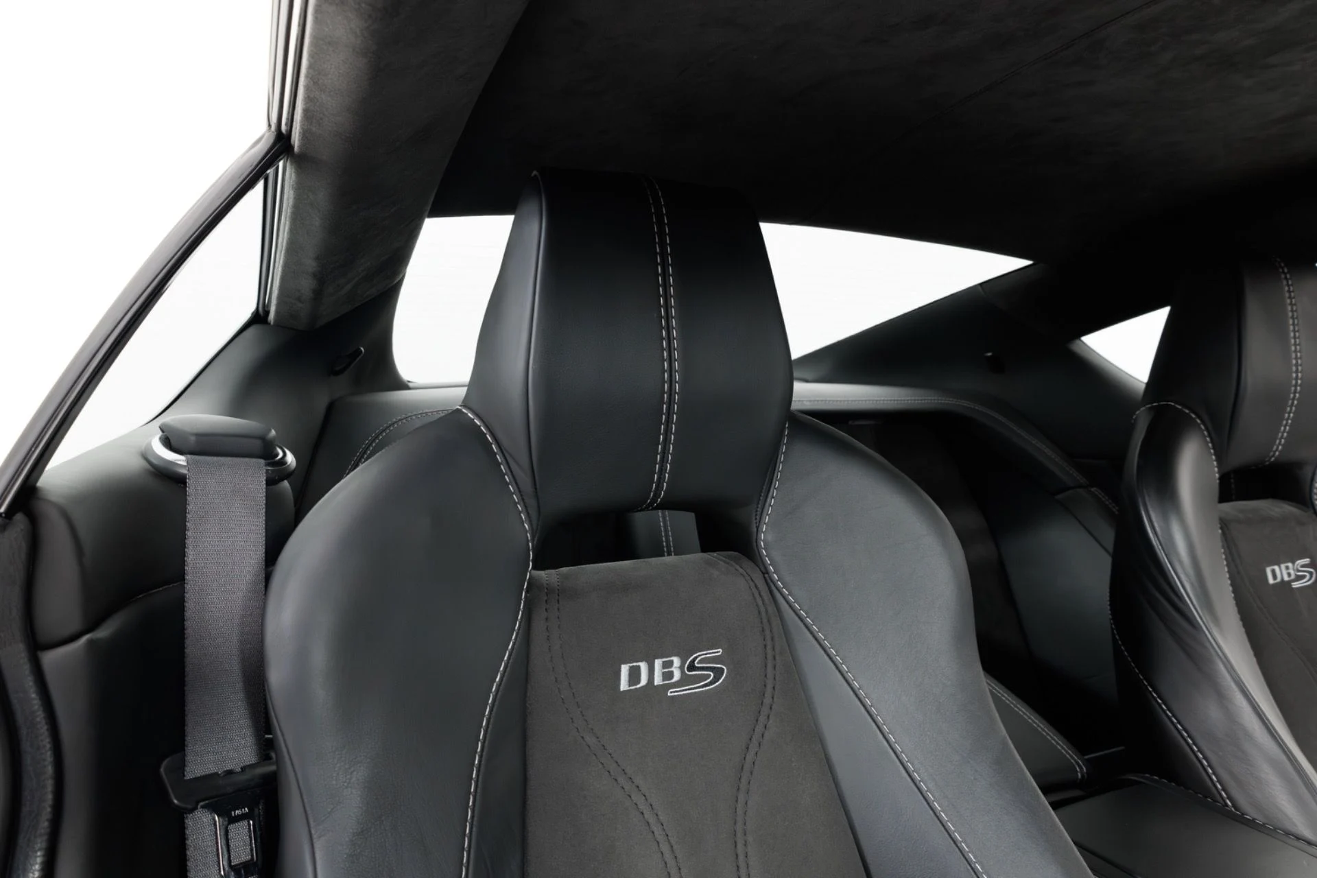 mph033_3687209517_Used_2009_Aston_Martin_DBS_1778627767_f7c8fbcff7