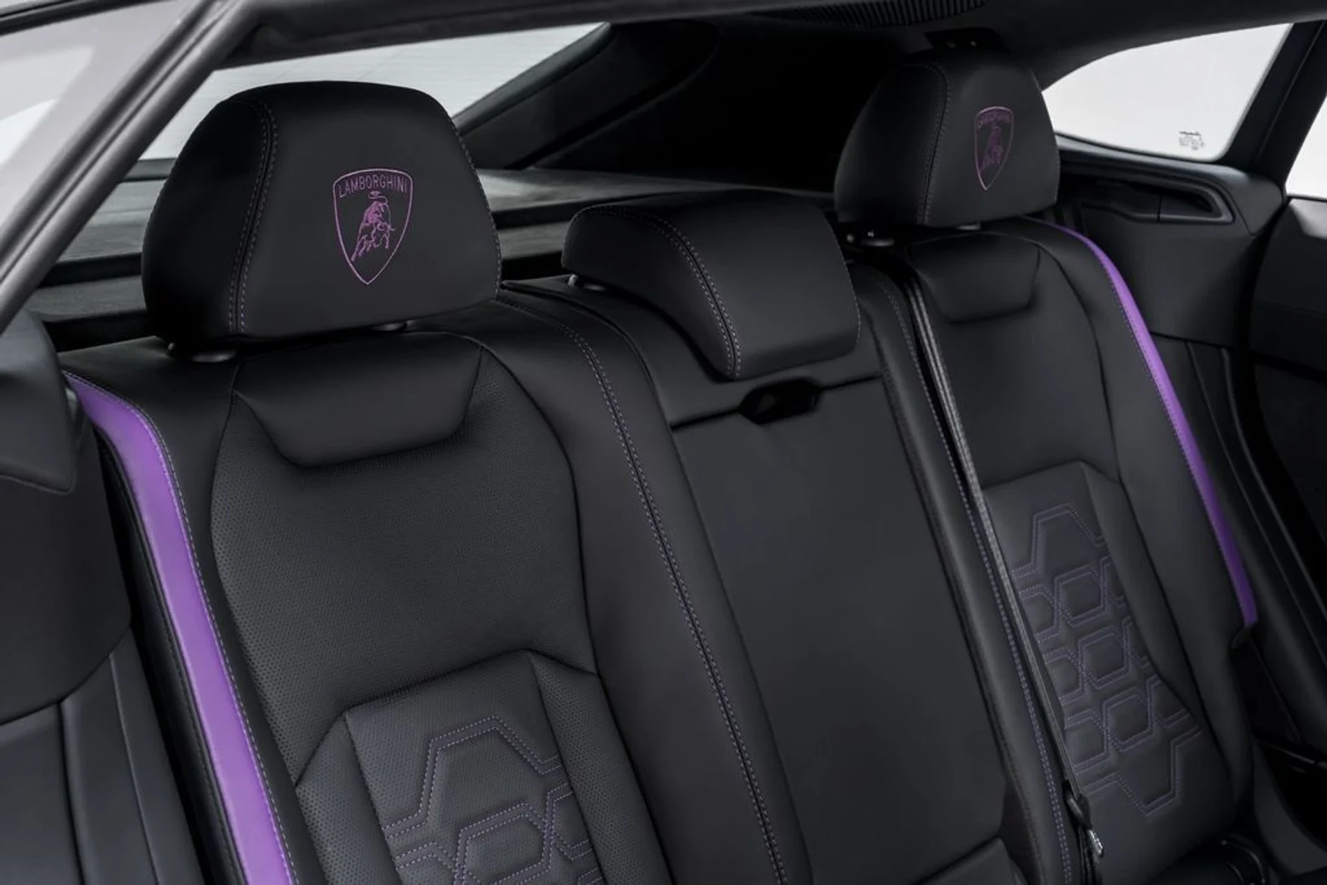 mph033_369395109_a3e04e416a4c6c003a008c70dfaa6253x_a4a409fea0