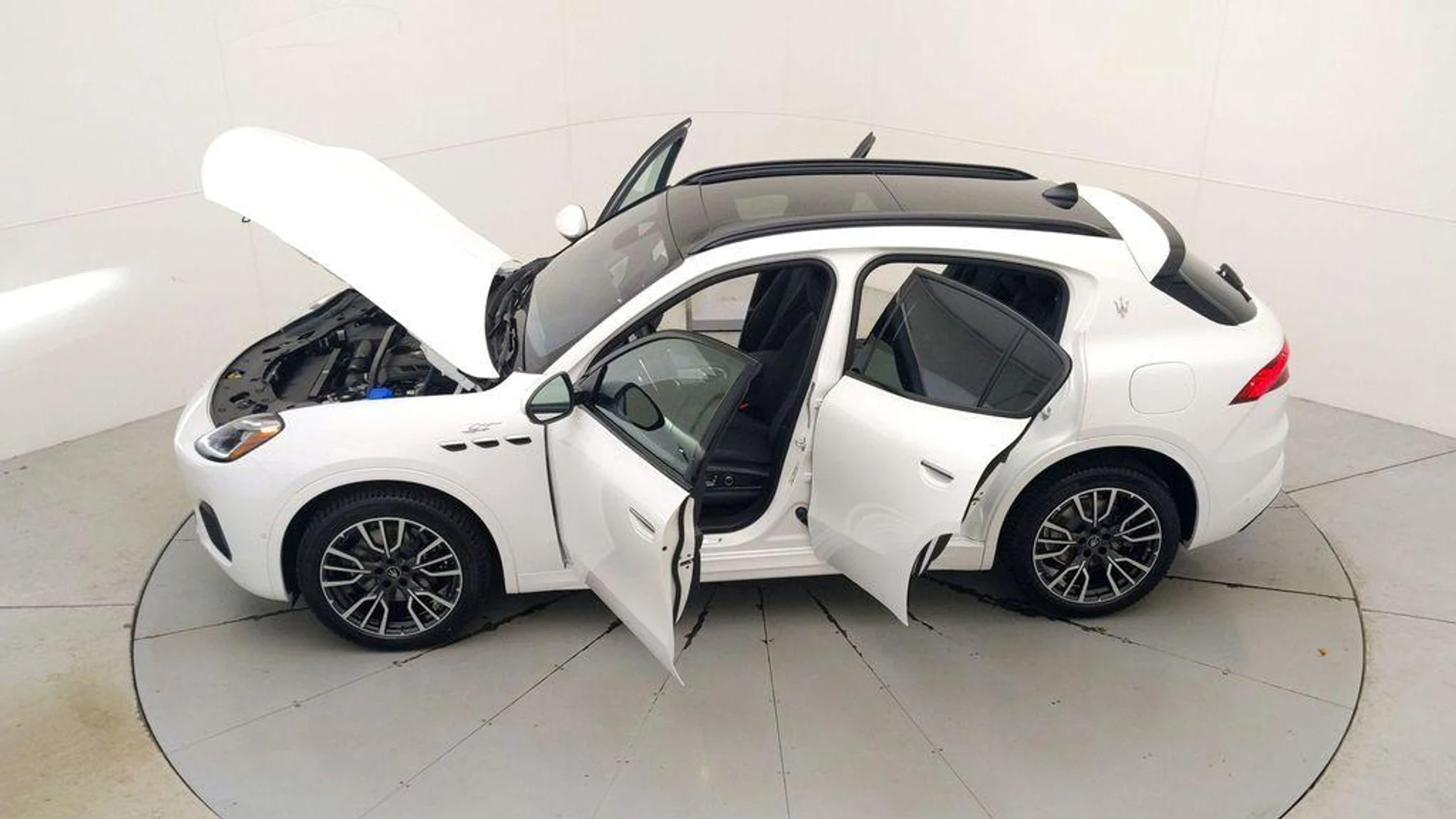 mph033_3697814611_r_J_L_f5x_F4_J0_BS_Lo_St_Pz_Q1_Rv_X_Qo_2a9fed3f41