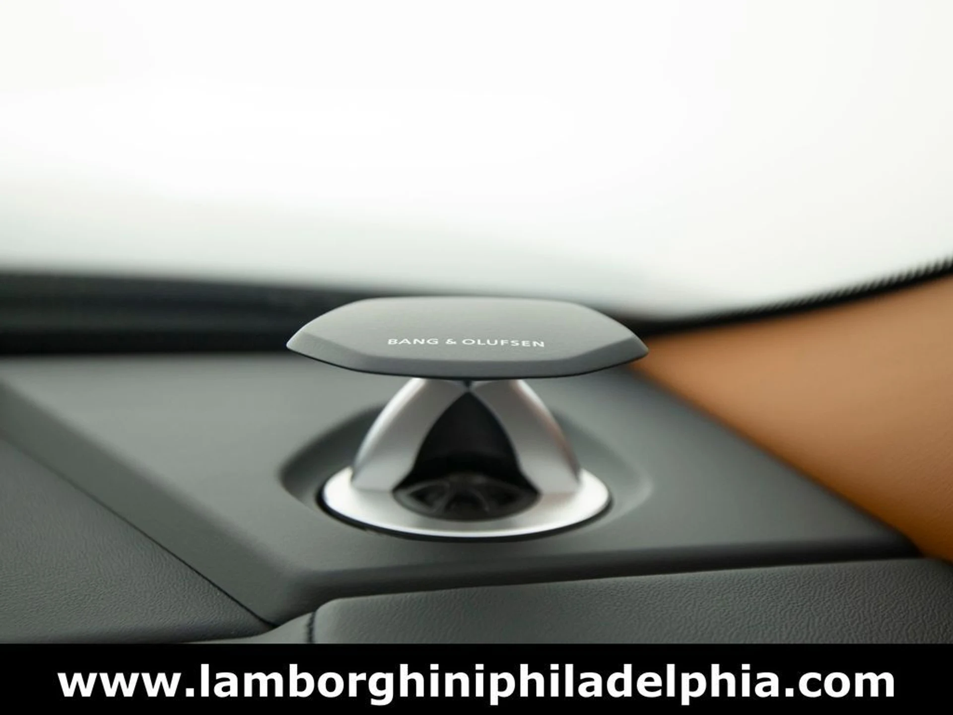 mph033_3698933051_46150c4cadf6dca7dc3c708162b15bb2x_6d793f68ae