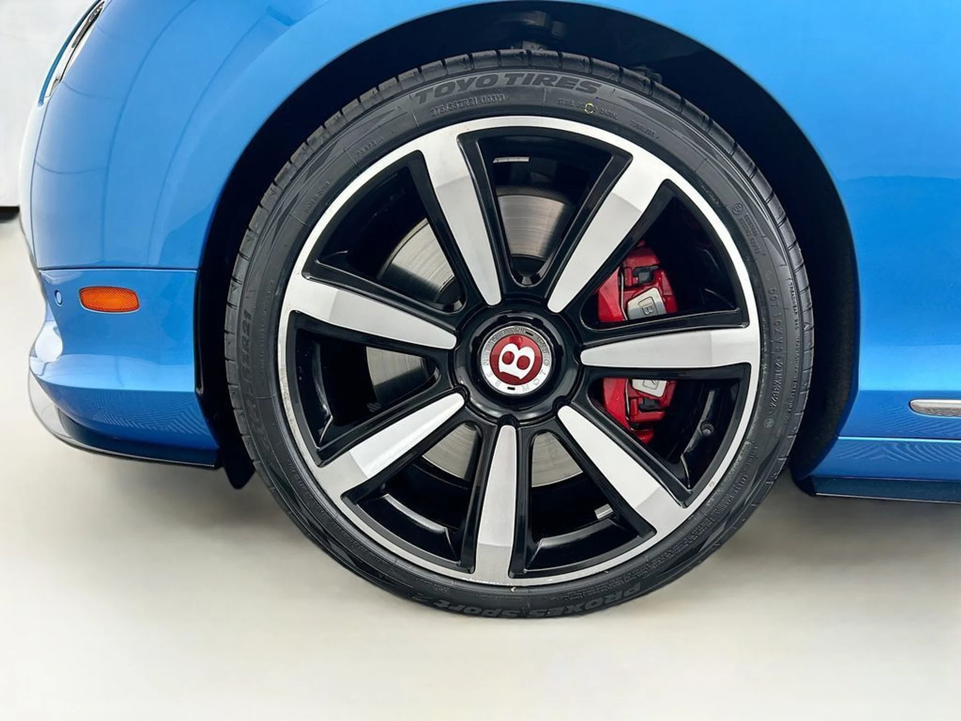 mph033_3700398356_used_2014_bentley_continental_gt_v8_s_2drconvertible_8119_22979396_34_1024_c37c84339c