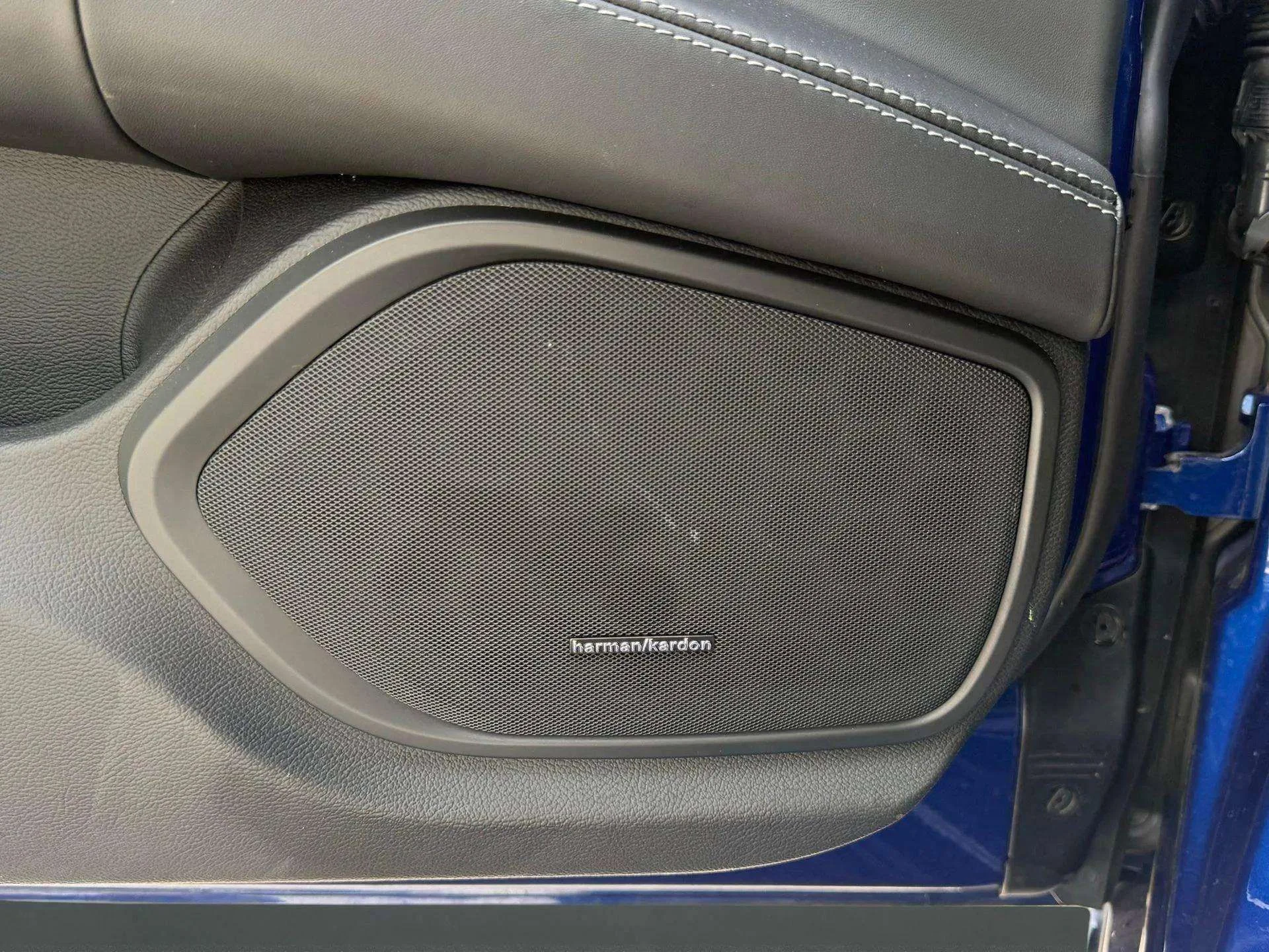 mph033_3701724617_7beb217d16e5402e8757a46b003d6aac_5074a9ce09