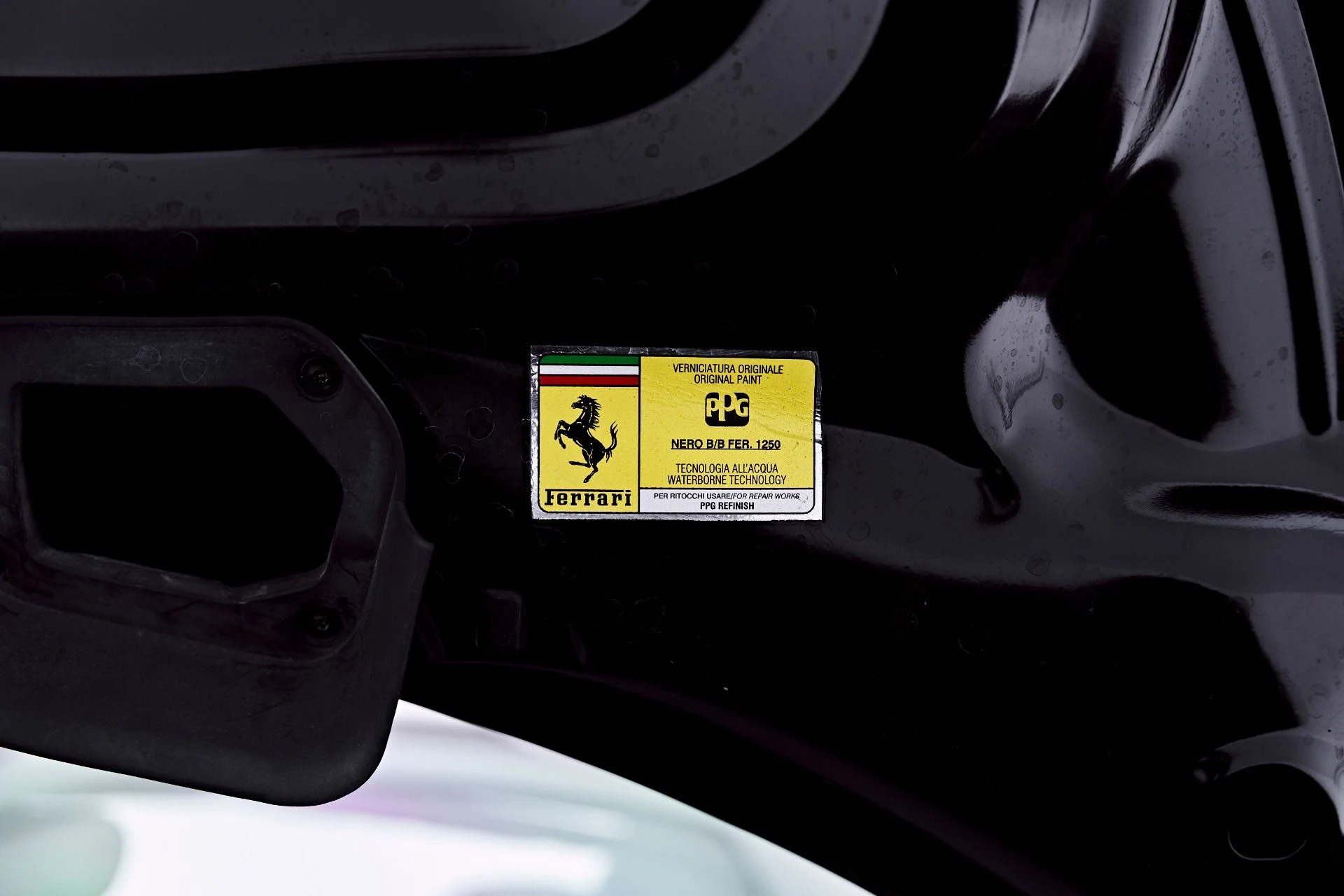 mph033_370449954_Used_2018_Ferrari_488_Spider_Base_1782759846_59e0f6ecc6