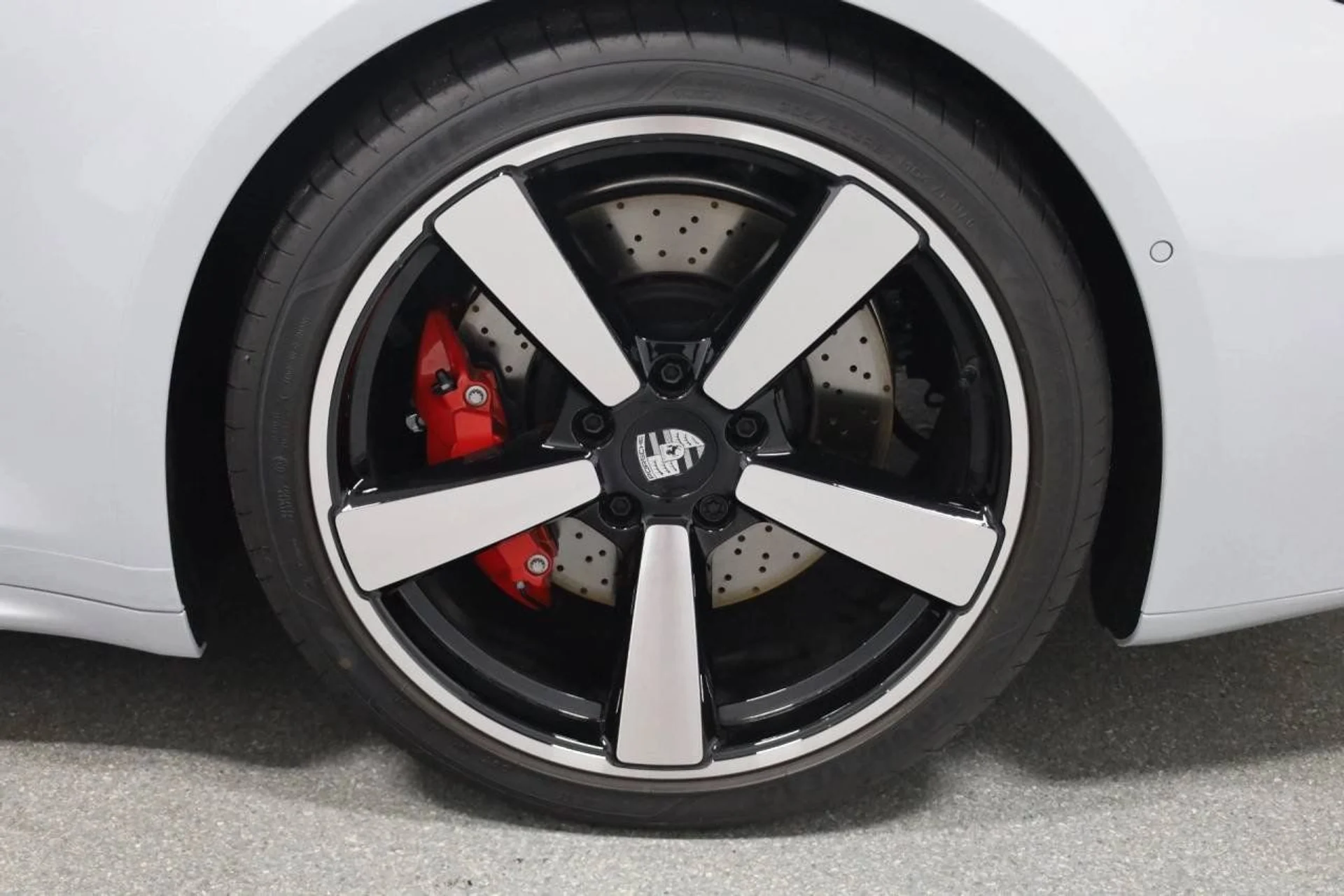 mph033_372236443_d876a6960fd8241c695a32ade4dd8117_798d489579