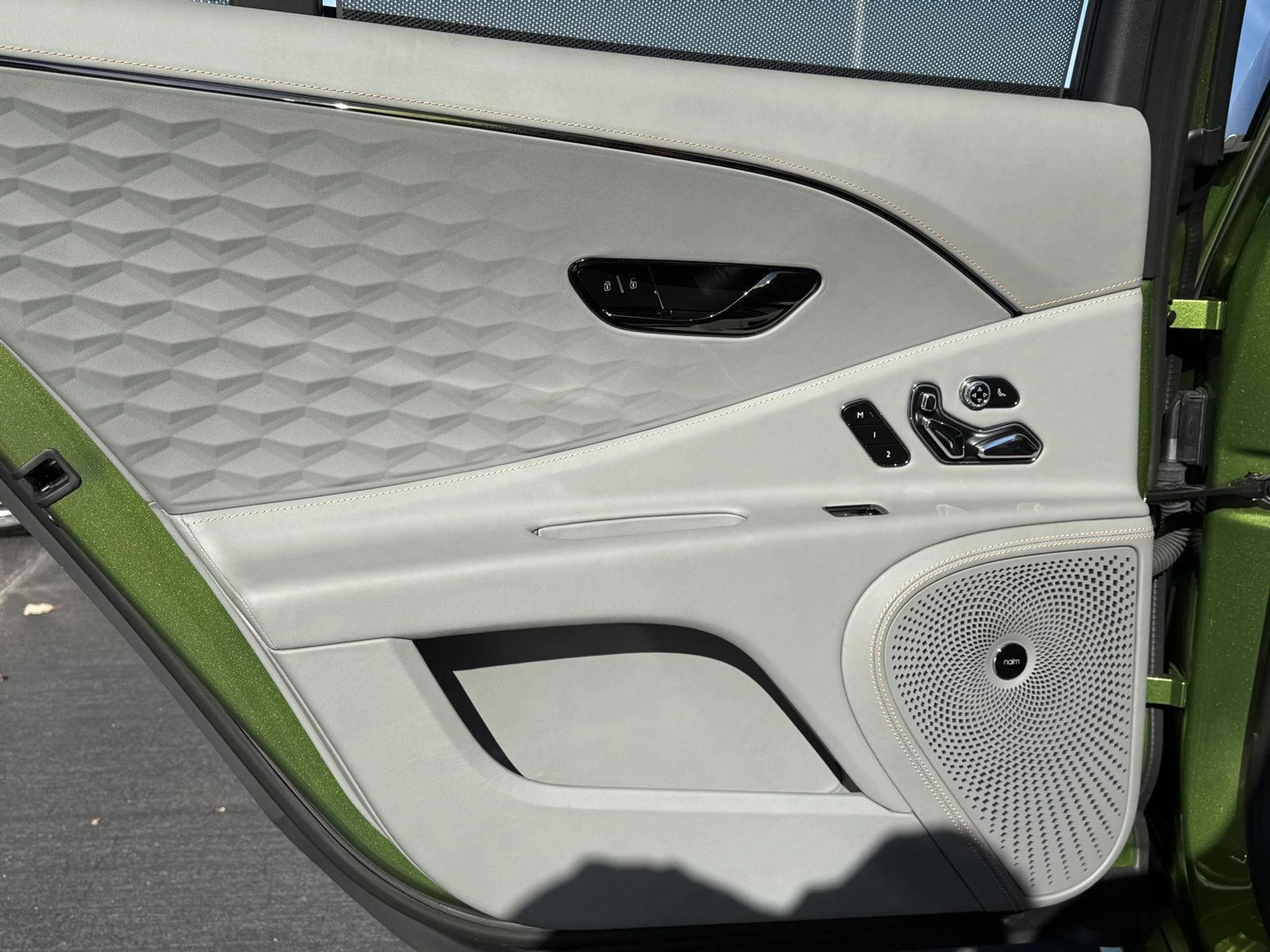 mph033_3725467118_70a7b5fd9455a88c0383e8098ac49299_30ddc9cf1d