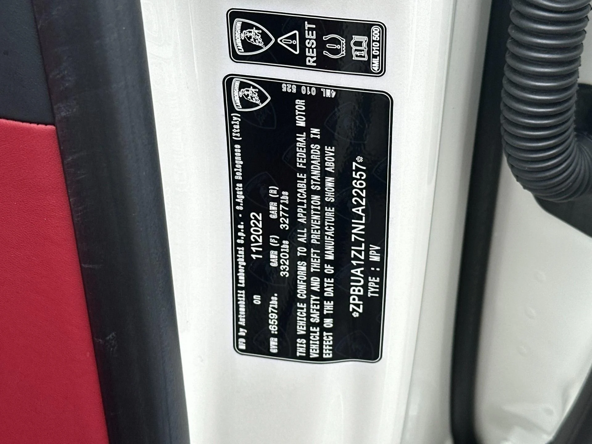 mph033_3726529457_Used_2022_Lamborghini_Urus_Selezione_CPO_1767174667_c5f2b1a394