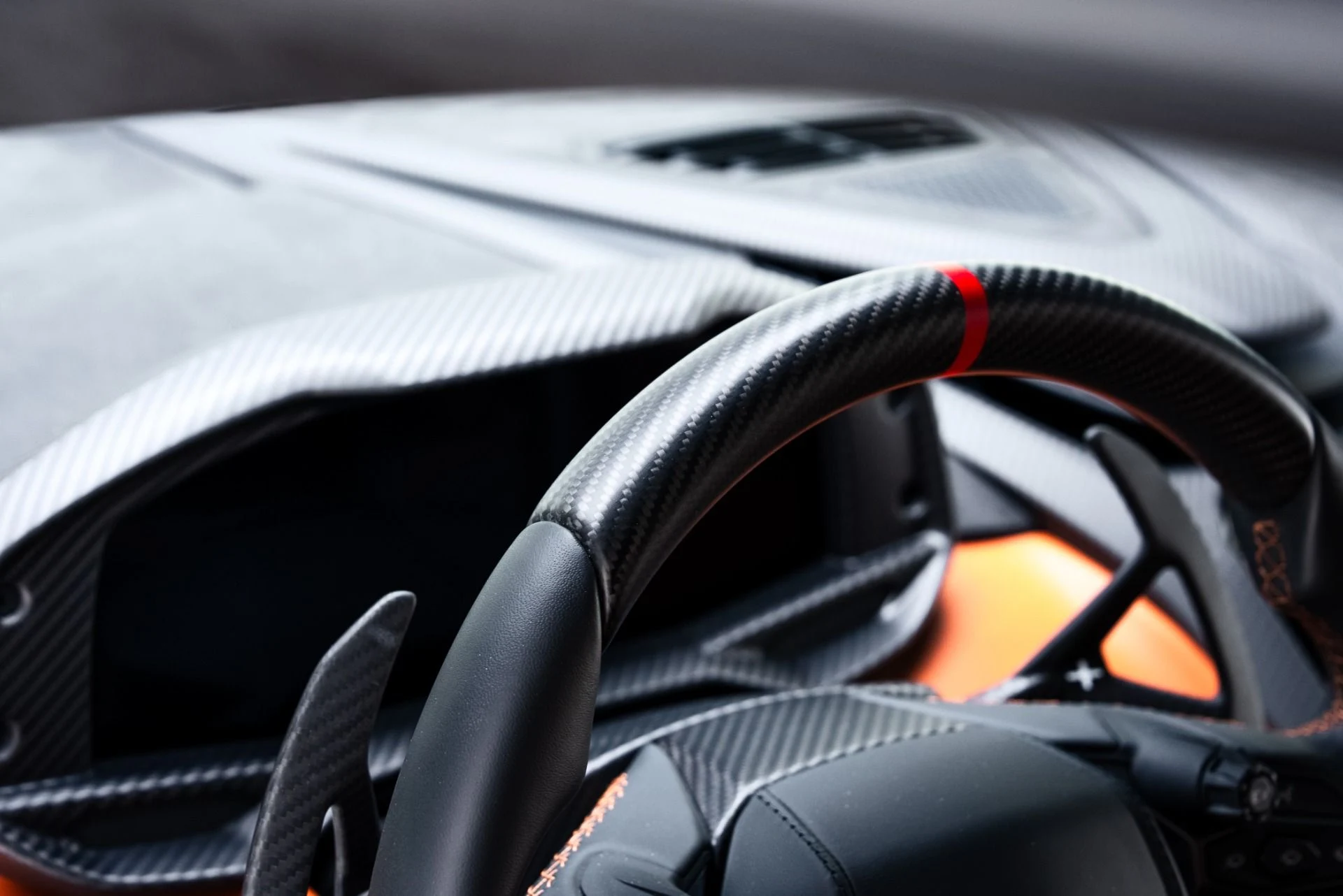 mph033_3758516748_Used_2025_Lamborghini_Revuelto_1770663111_7d8745289c