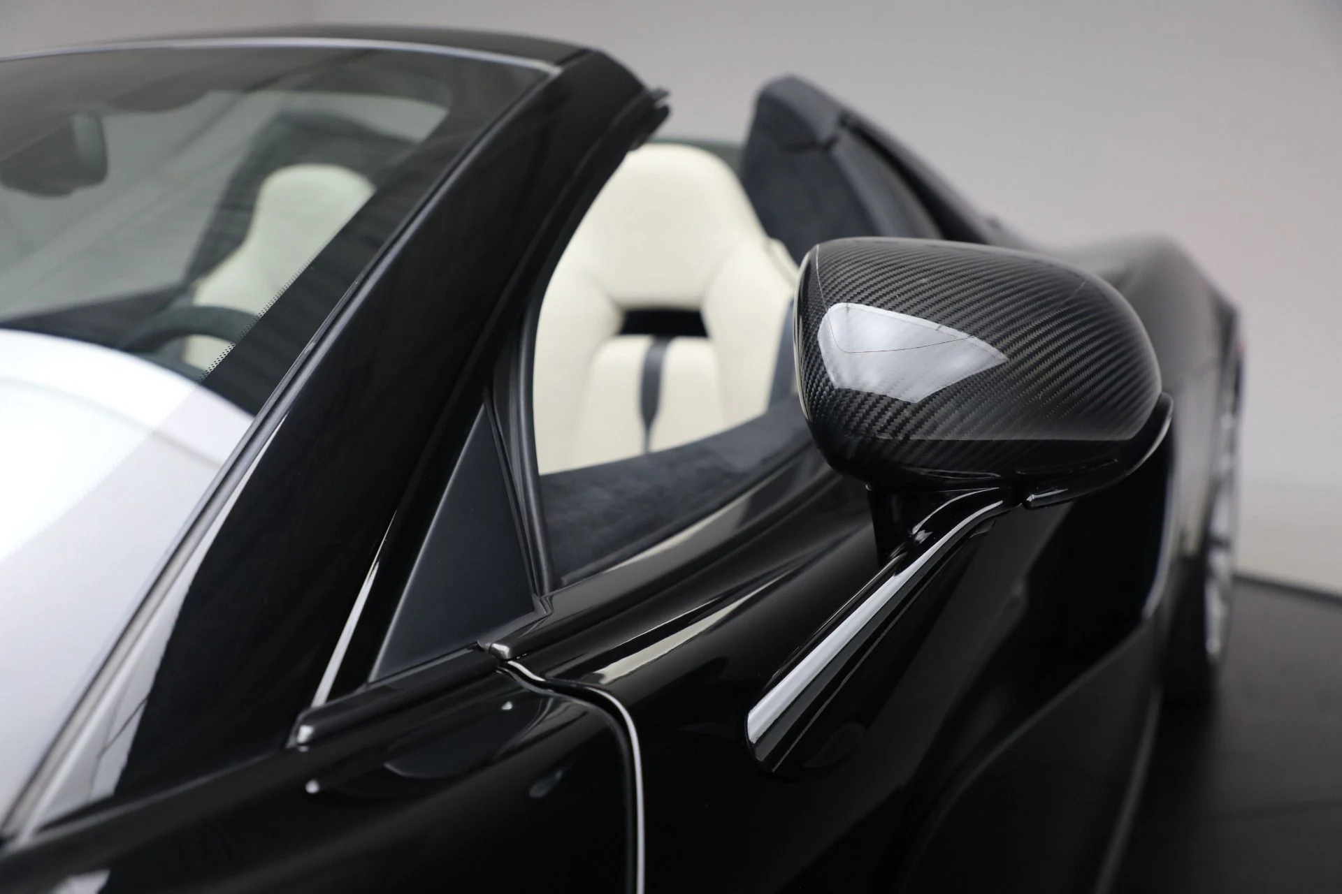 mph033_3759257259_Used_2018_Mc_Laren_570_S_Spider_72e9e99e49