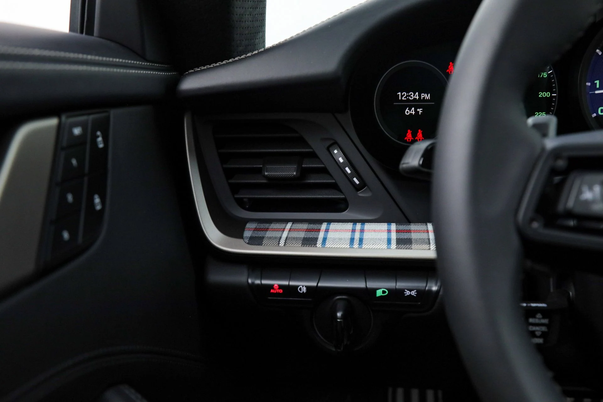 mph033_3767855300_30949ca44df95fcd1273bcb68d38f633_4cc4322f81