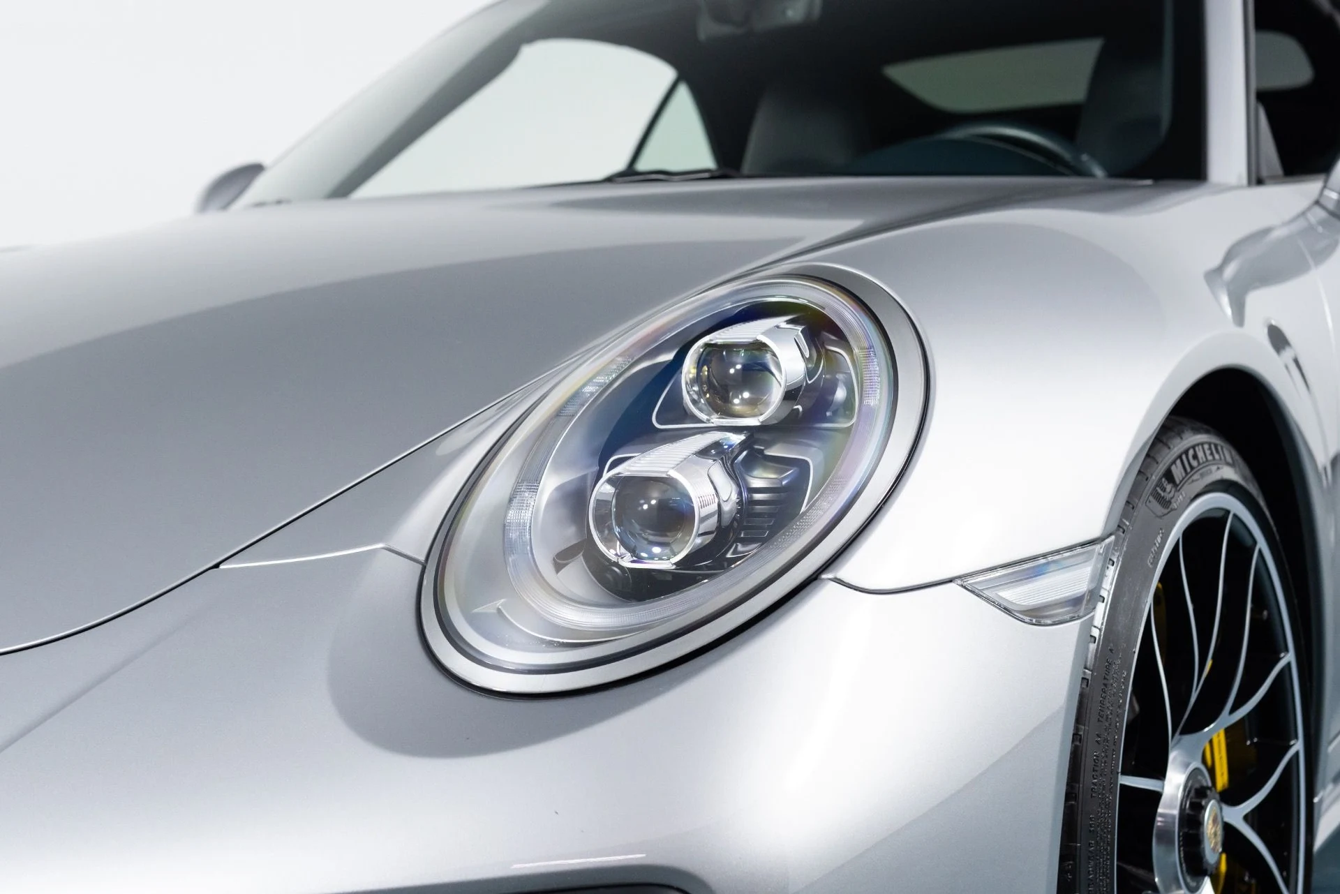 mph033_3769548898_Used_2019_Porsche_911_Turbo_S_1782003484_243a76dd2d