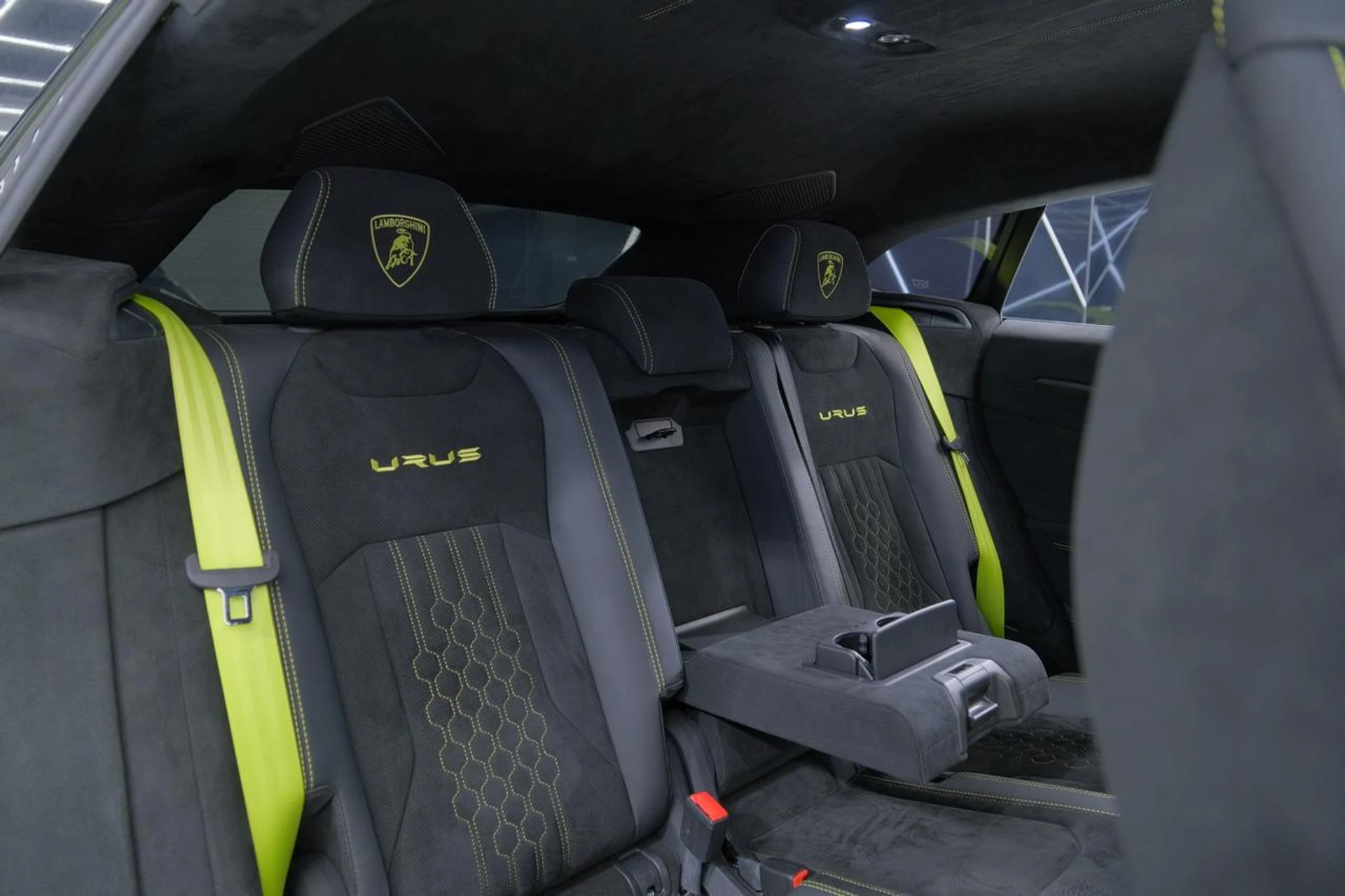 mph033_3779377579_269d435ce32e4ecea27f52e62a090af8_8429d3b800