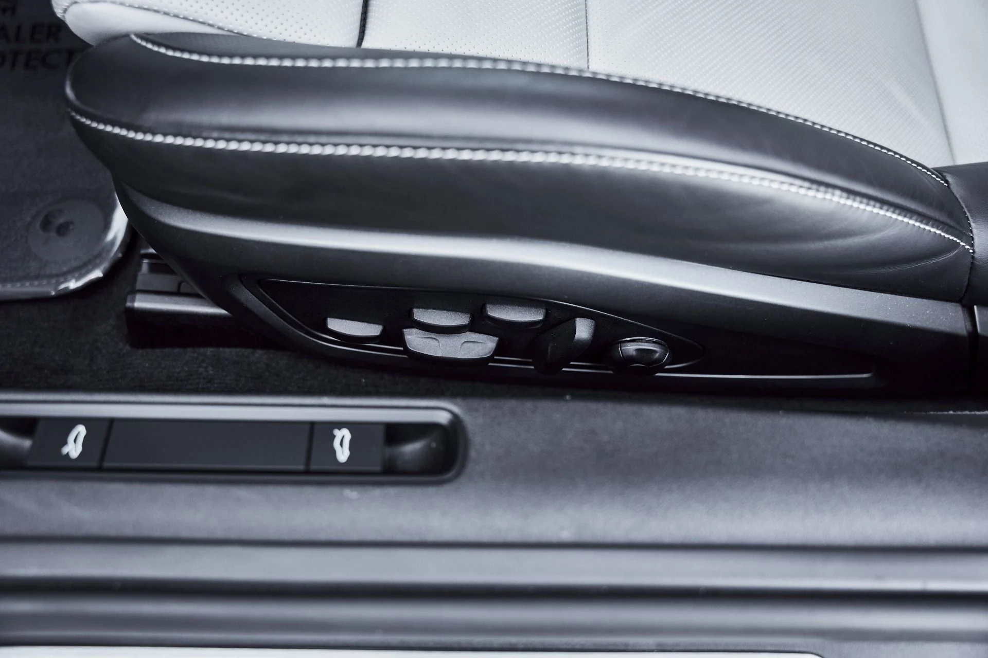 mph033_3779830419_Used_2023_Porsche_911_Turbo_S_1774404032_a5d54ac6d6