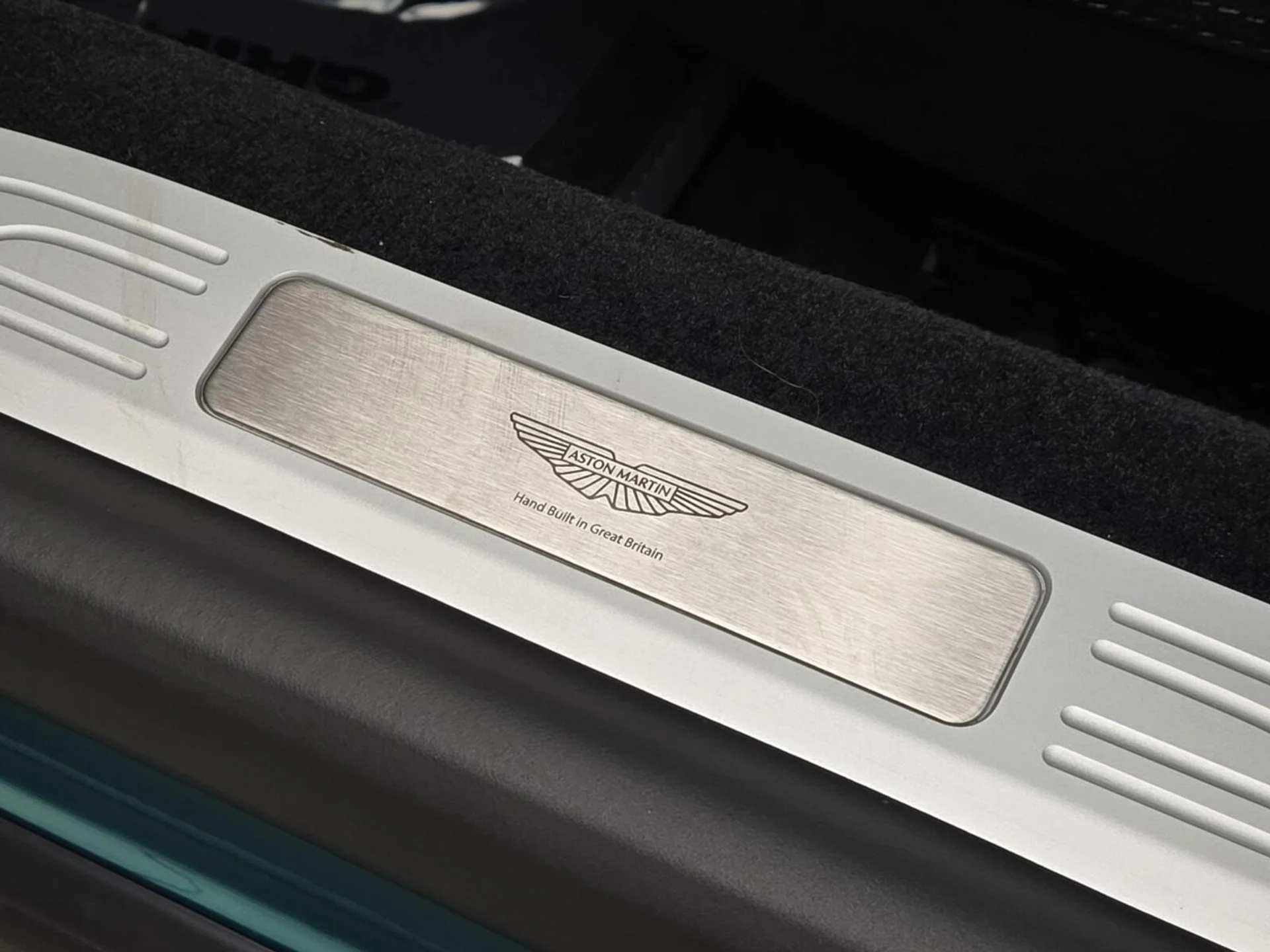 mph033_3784306679_New_2025_Aston_Martin_Vantage_1753161786_4d6600e93b