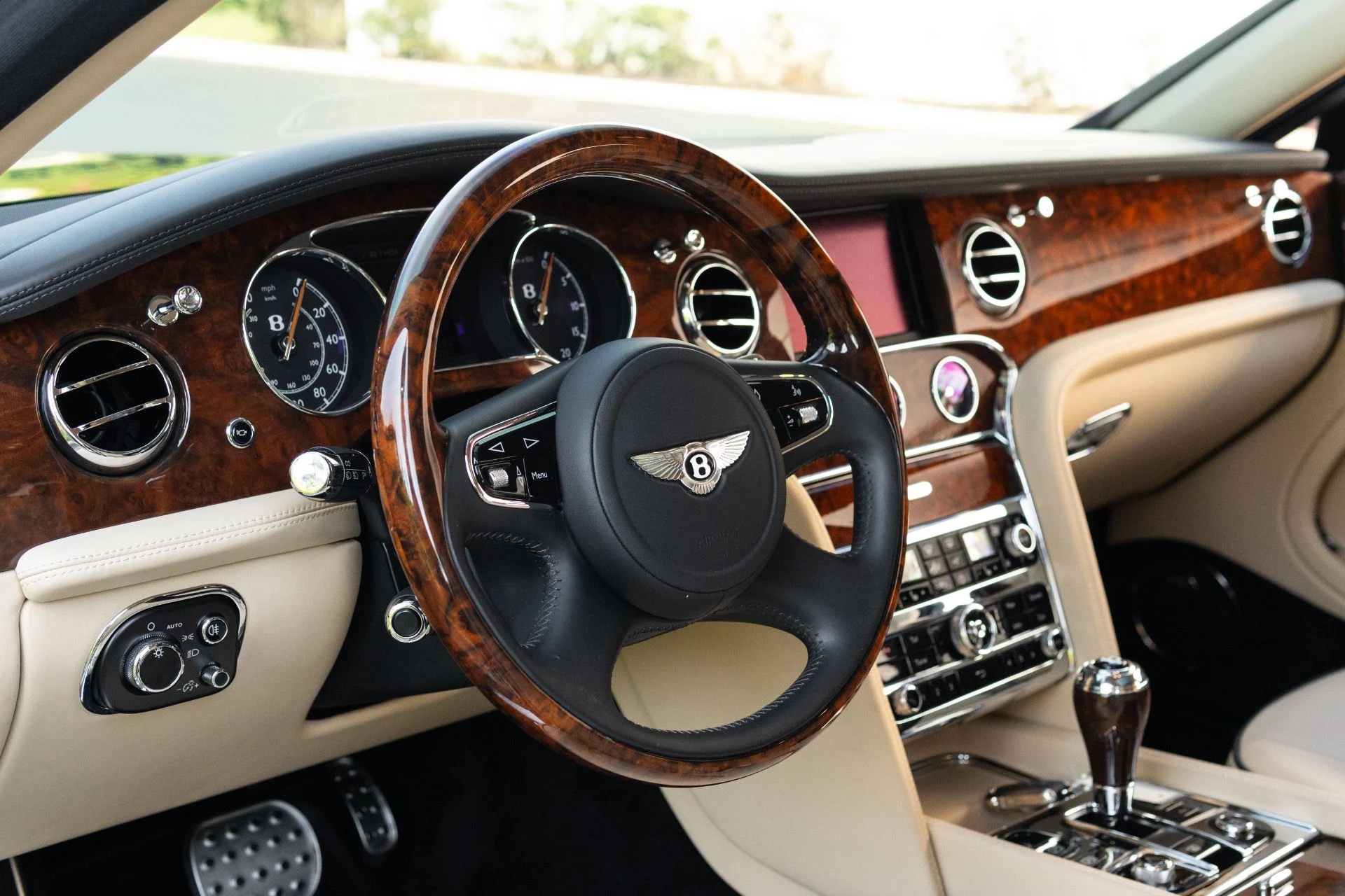 mph033_3784318345_Used_2014_Bentley_Mulsanne_1774576298_46e005f9ca