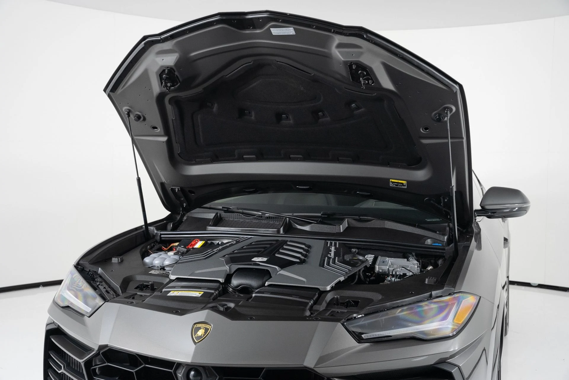 mph033_3787632174_Used_2021_Lamborghini_Urus_1780937712_a292f8e12b