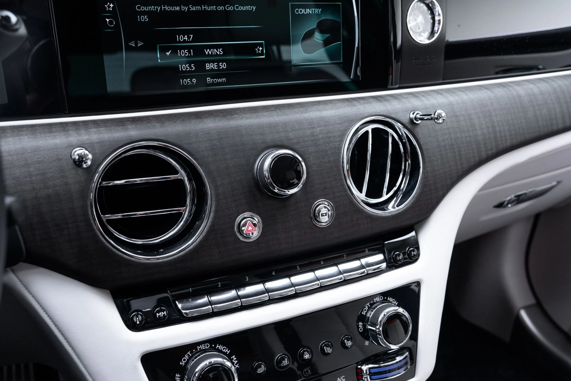 mph033_3795344276_Used_2022_Rolls_Royce_Ghost_1775153173_174a6b2af0