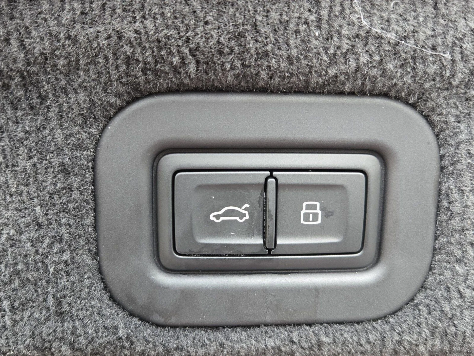 mph033_3819396865_3e98a329545211feb72f2cd60baab351x_b16cea001e