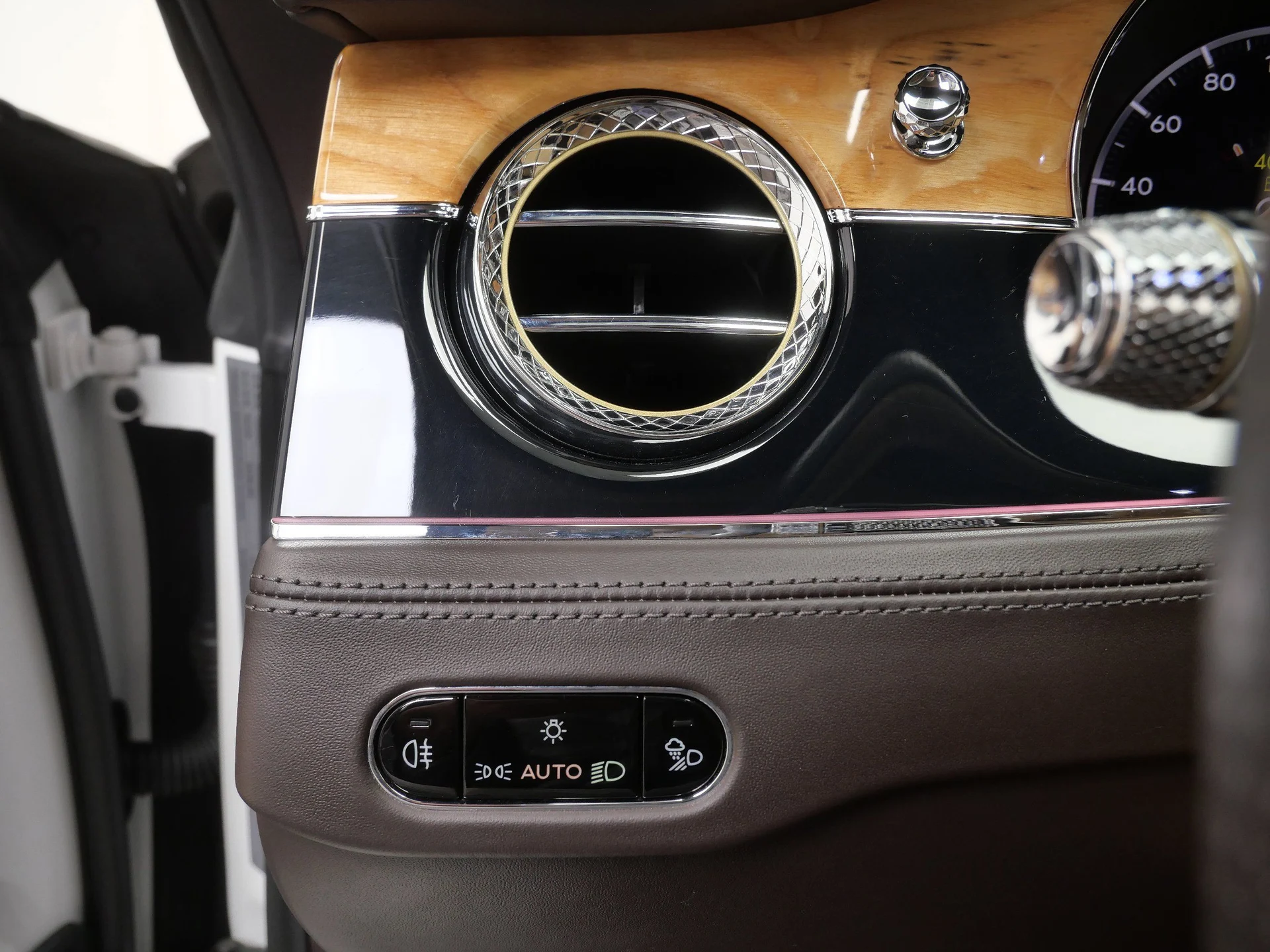 mph033_3821335926_e1b37ce9273a56b4a05c34835c0e3aa6_99685ec1bd