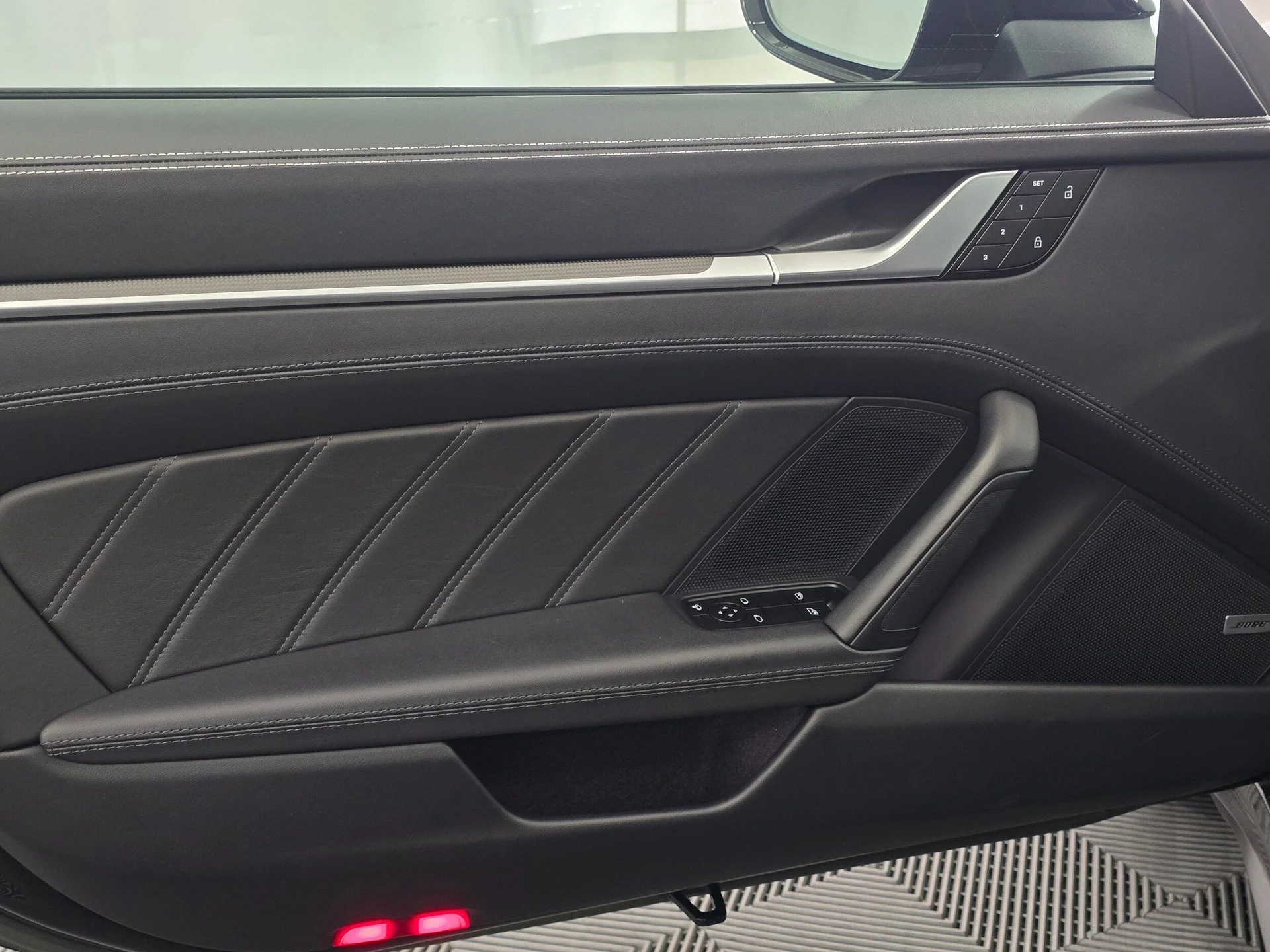 mph033_3823602394_0ba1a6419973dd58f453778a0a181274x_1c9906b826