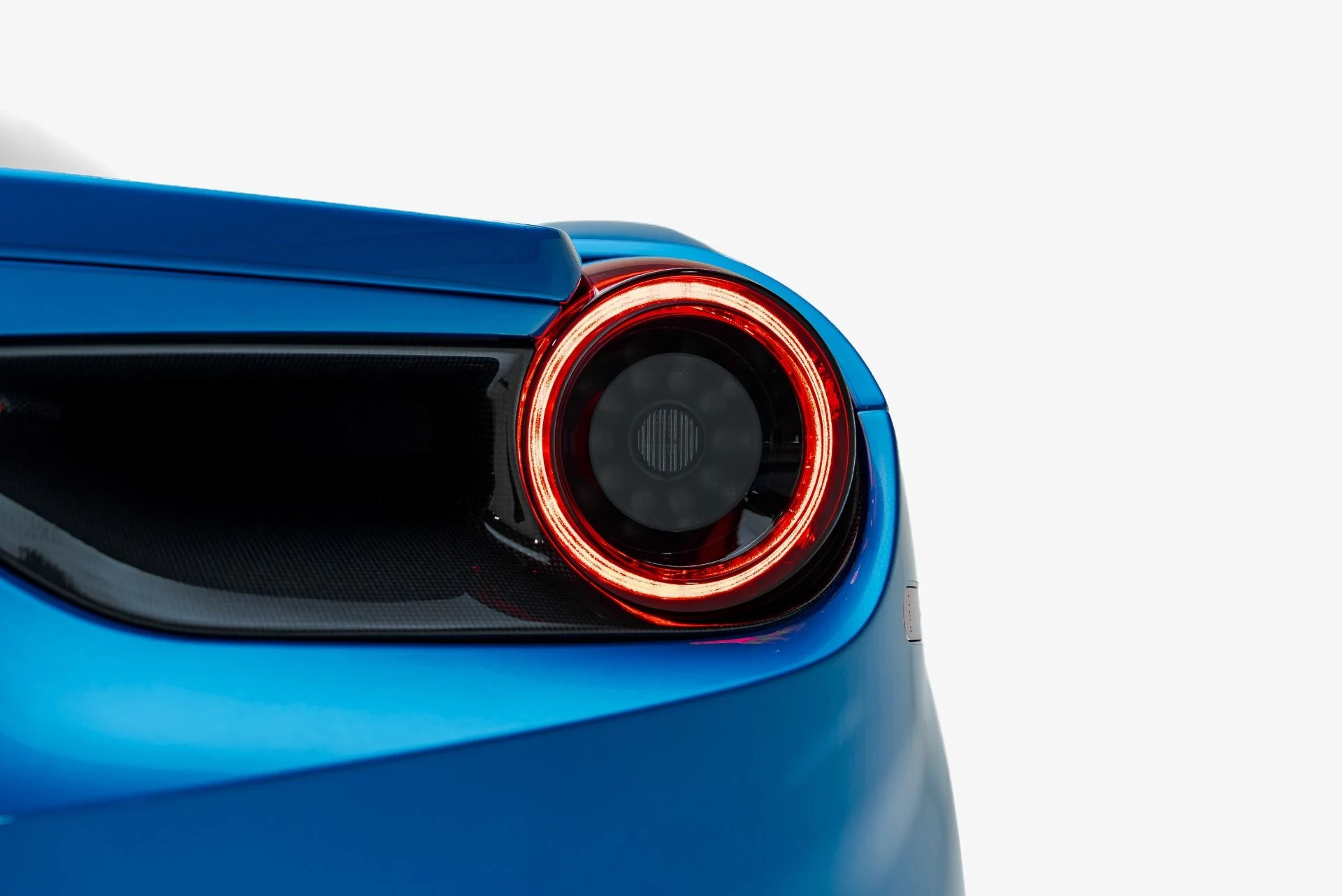 mph033_3832296337_Used_2019_Ferrari_488_Spider_1790896001_6282742c18