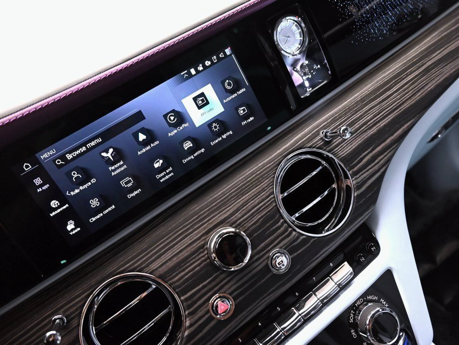 mph033_3837243848_4f89bfa15fb08f79062ce84d751377c0_945b48c1af