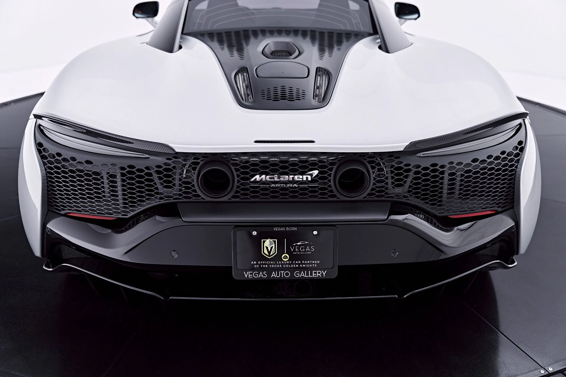 mph033_3837639265_Used_2023_Mc_Laren_Artura_1782871230_f7936fc6e4