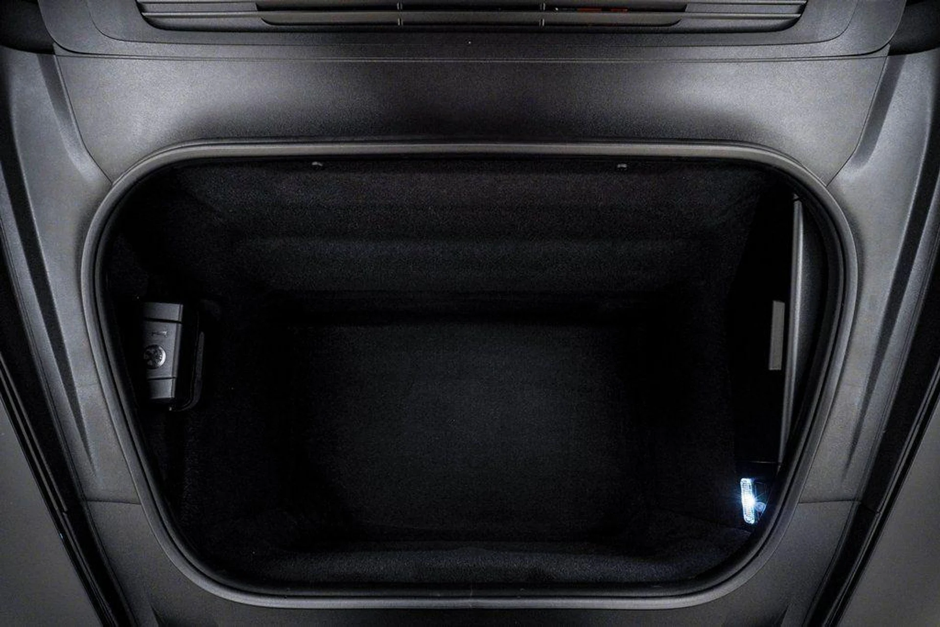 mph033_3843584042_7_D0e86qk_AZ_Fd9dm_S3qb_XY_7n5_Y0_d6894e94dc