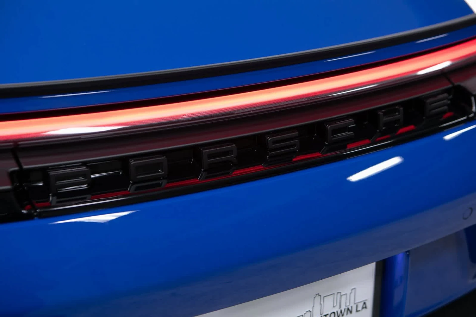 mph033_3859185054_ab0279e1199377587364ce4805d74424x_62b3a37931