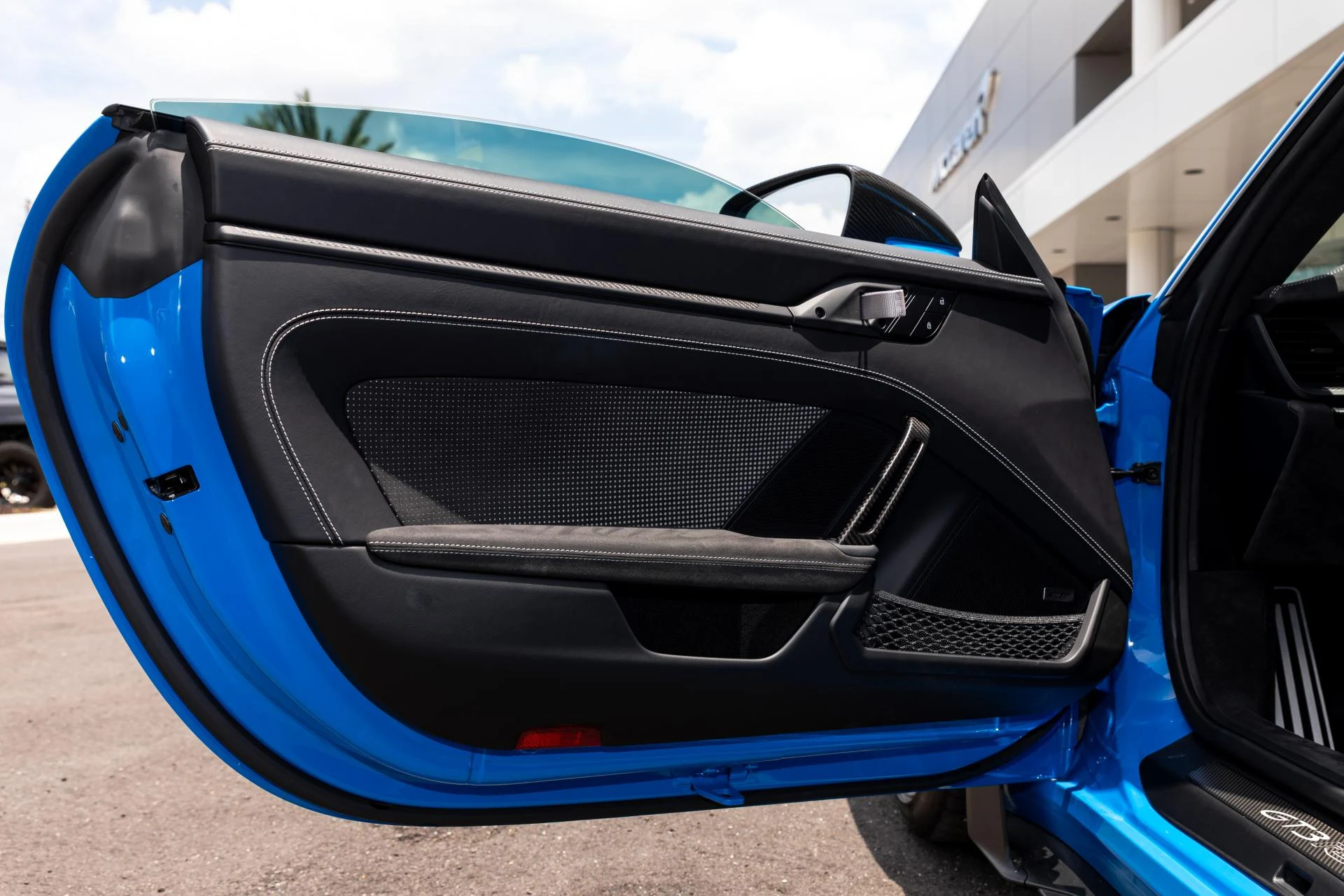 mph033_3866271089_551_p34_l_14fc78d689