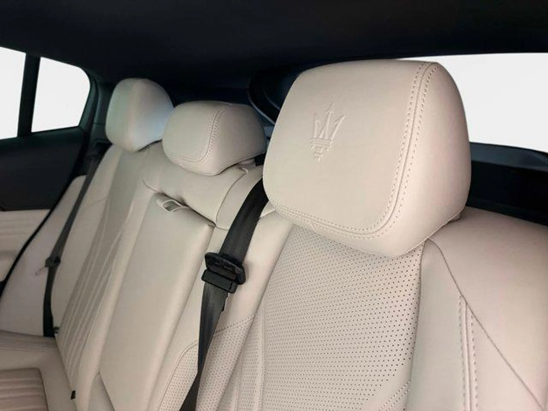 mph033_3875451090_u_Mibf_Q4_m4_Ct0_N2_Xr_Nuqw_Uf0_Vkg_ba12b0aa4b